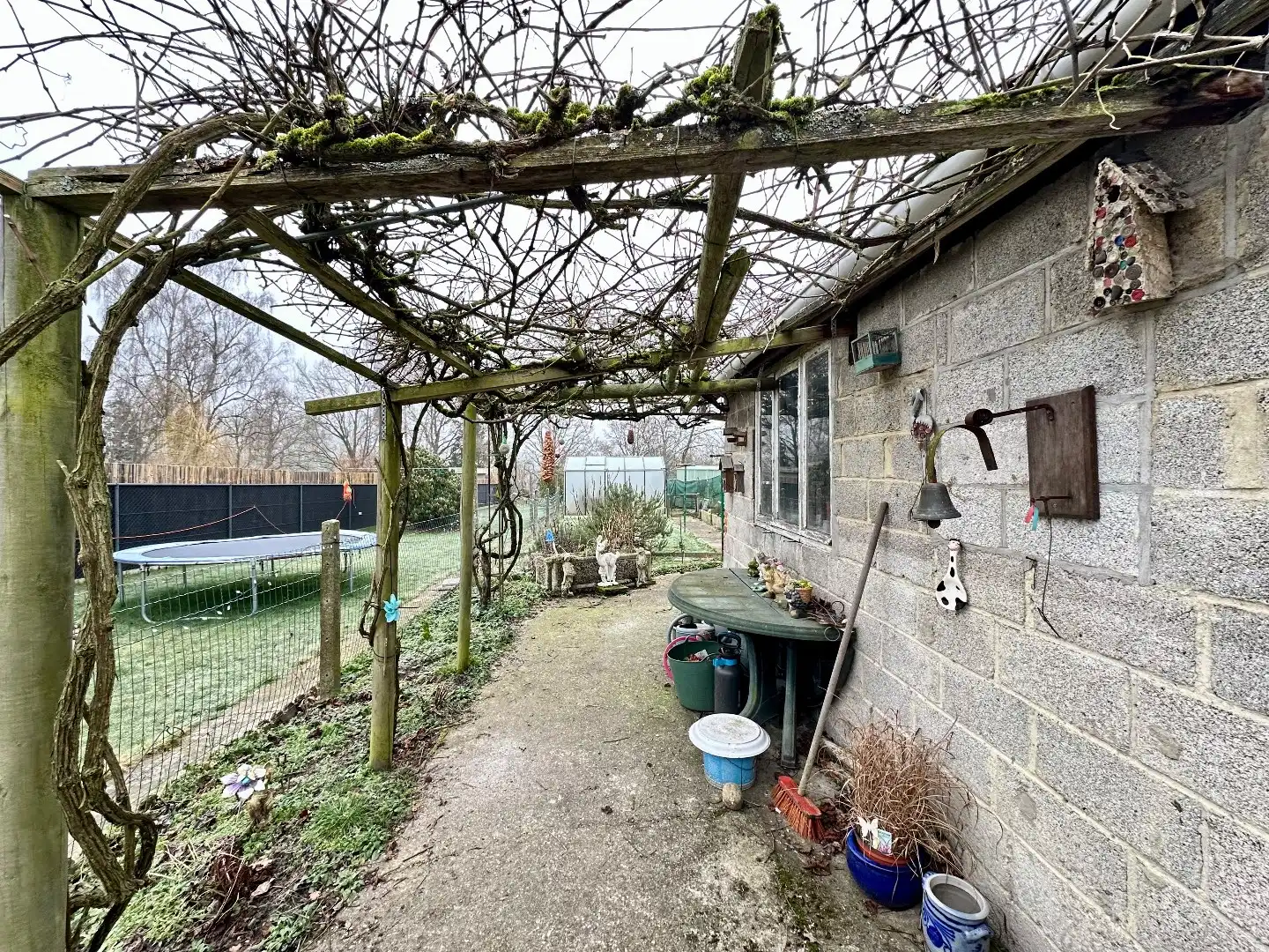 Halfopen woning met ruime tuin in Tongeren foto 14