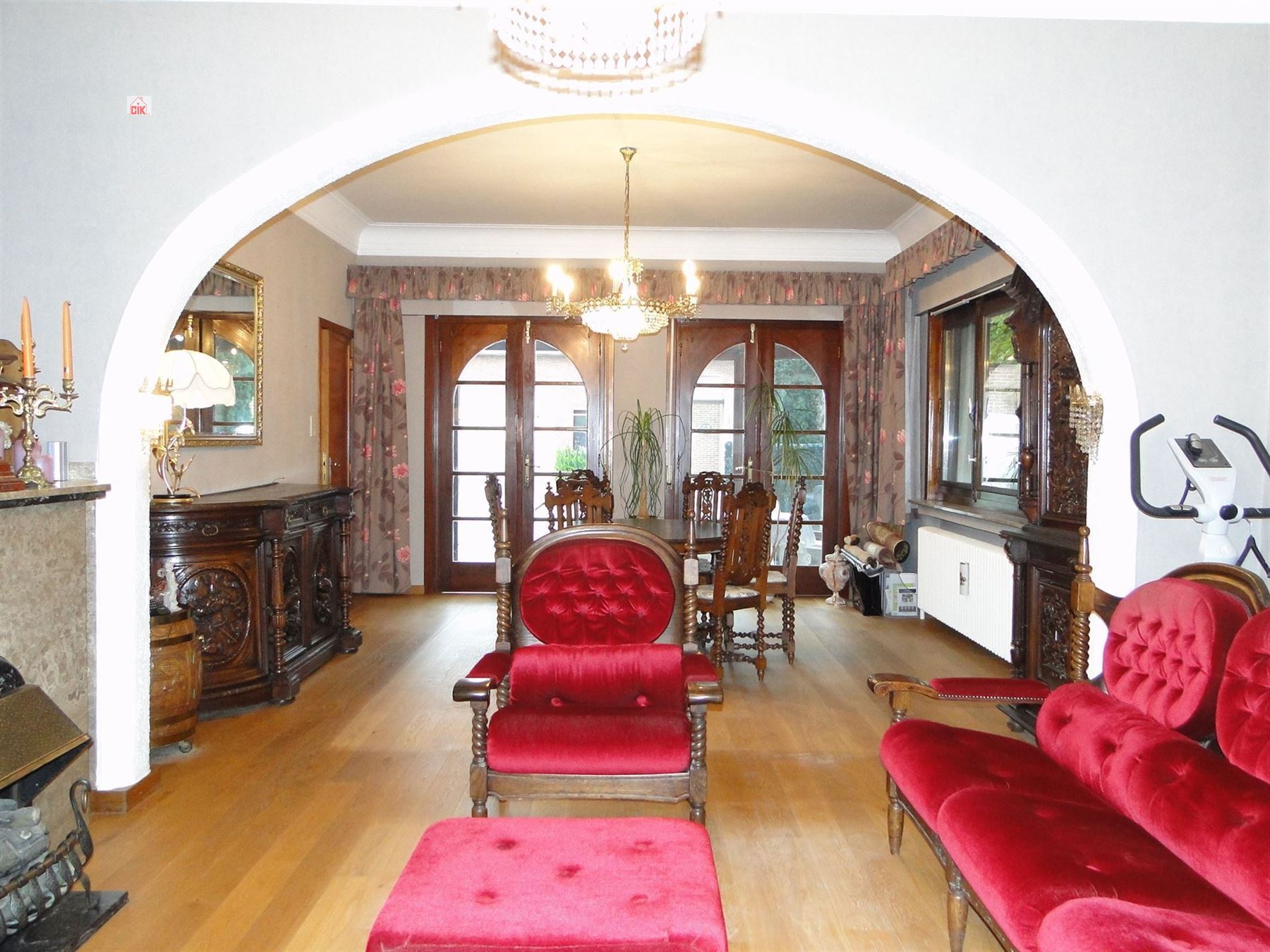 Villa met garage en zwembad  foto 9