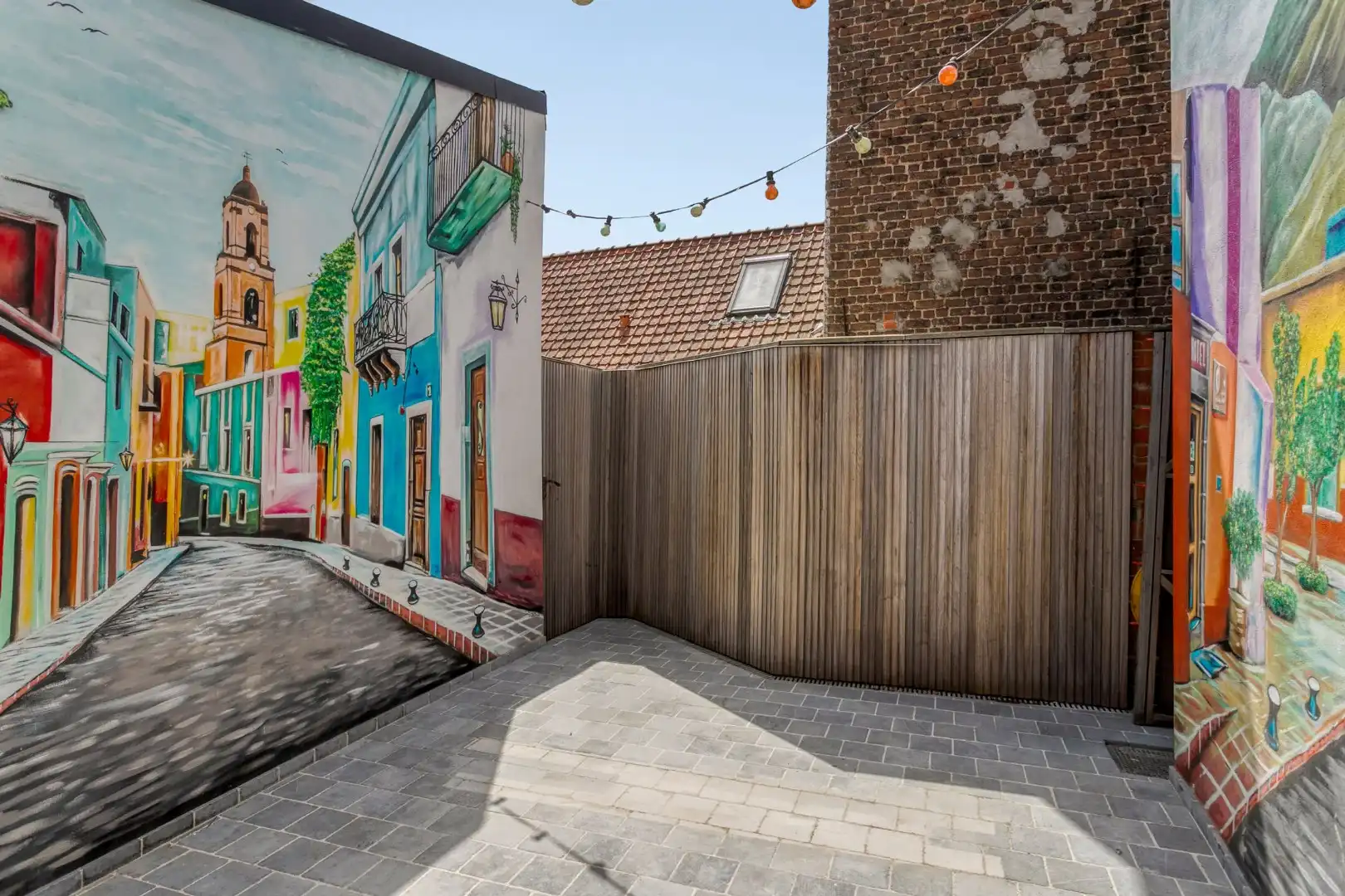 Instapklare handelszaak met appartement en gezellige binnenkoer foto 17