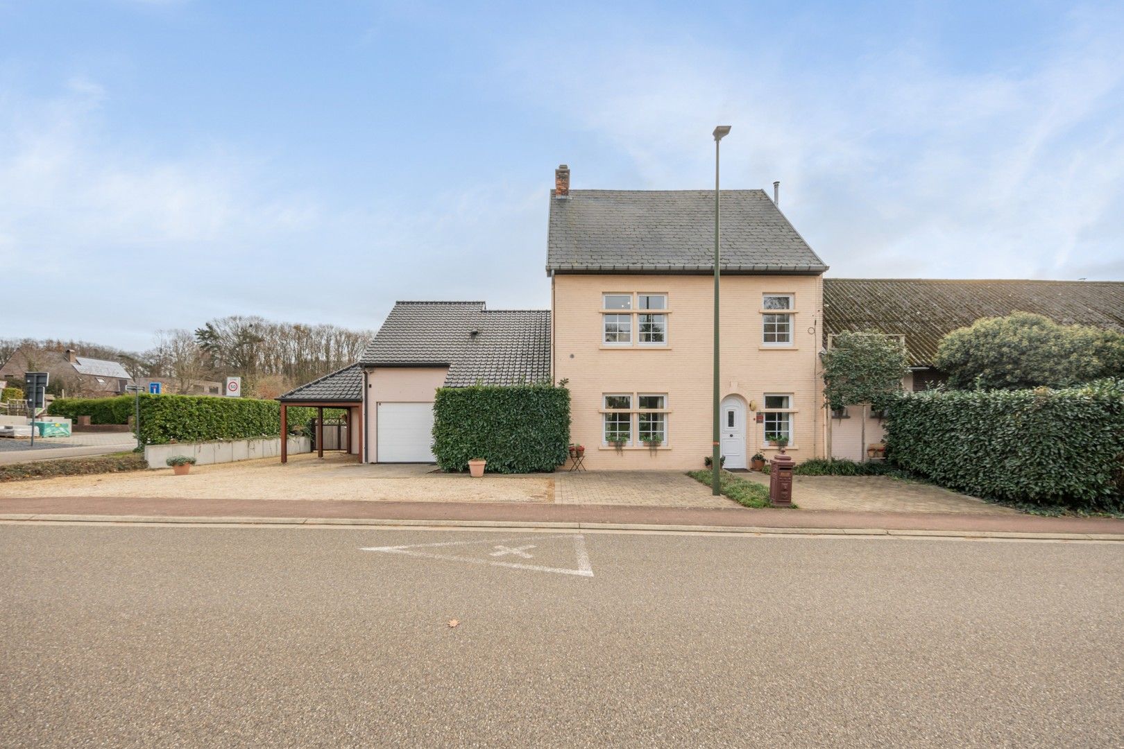 Karaktervolle woning gelegen te Diest-Molenstede foto 2