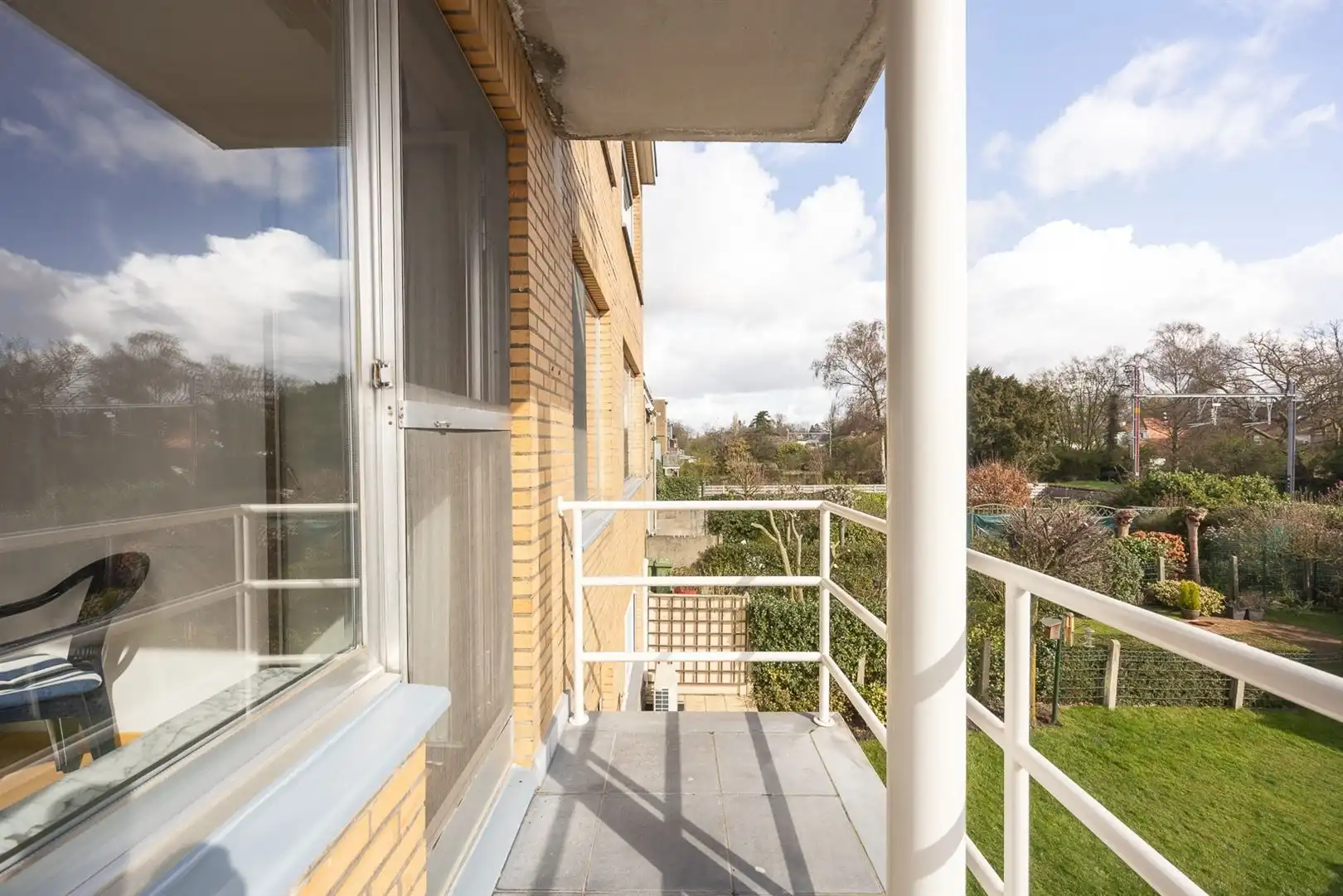 Instapklaar appartement INCL GARAGE foto 11