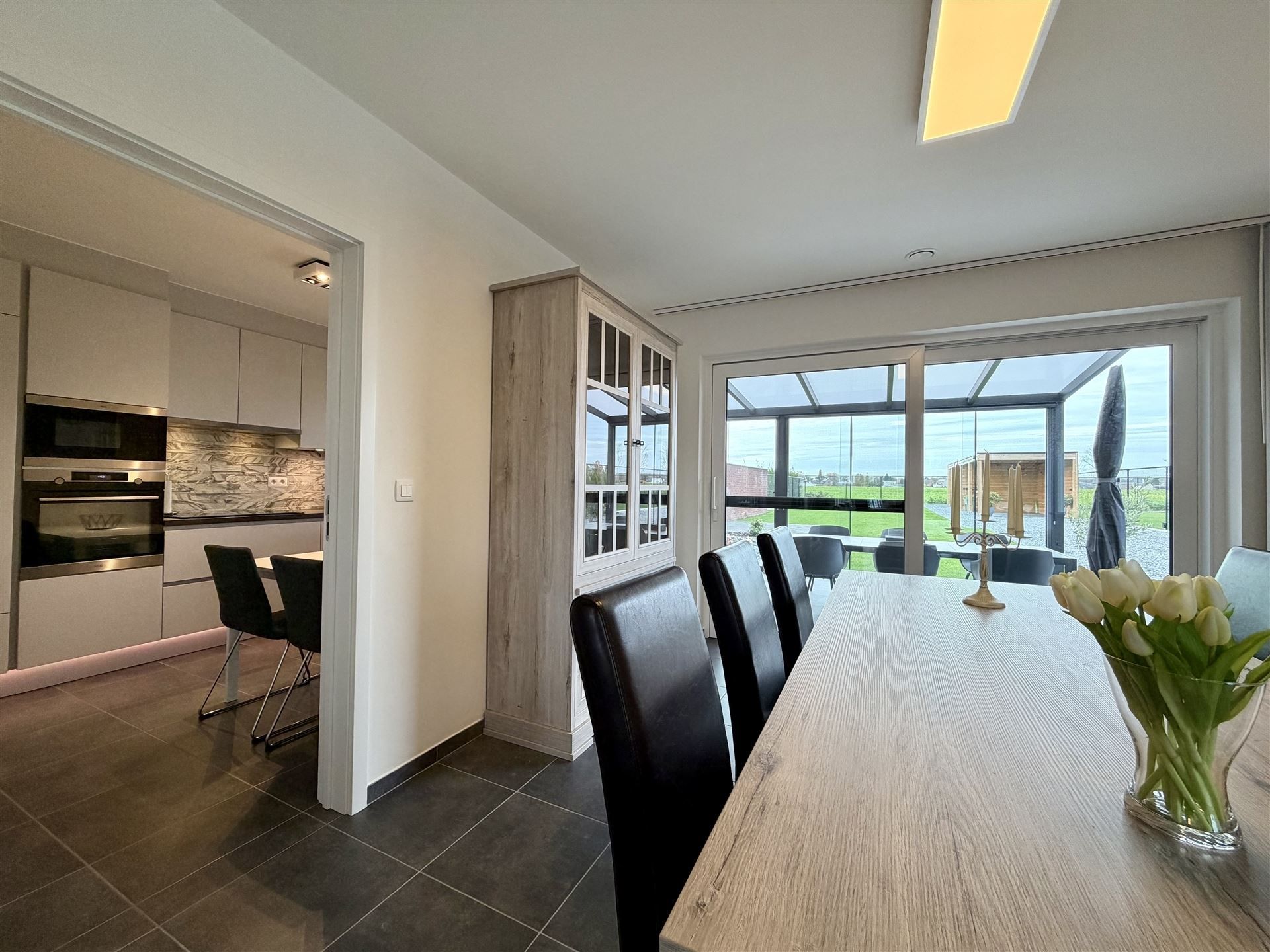 Hoogwaardig afgewerkte nieuwbouwwoning! foto 11