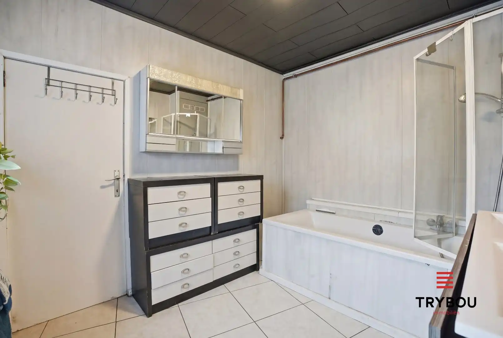 Rustig gelegen, alleenstaande woning op ruim perceel van 2210 m² foto 13