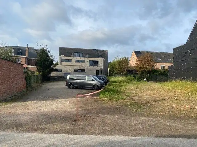 Bouwgrond voor halfopen bebouwing (LOT 1) | Ideaal gelegen met zuidwestoriëntatie! foto 3