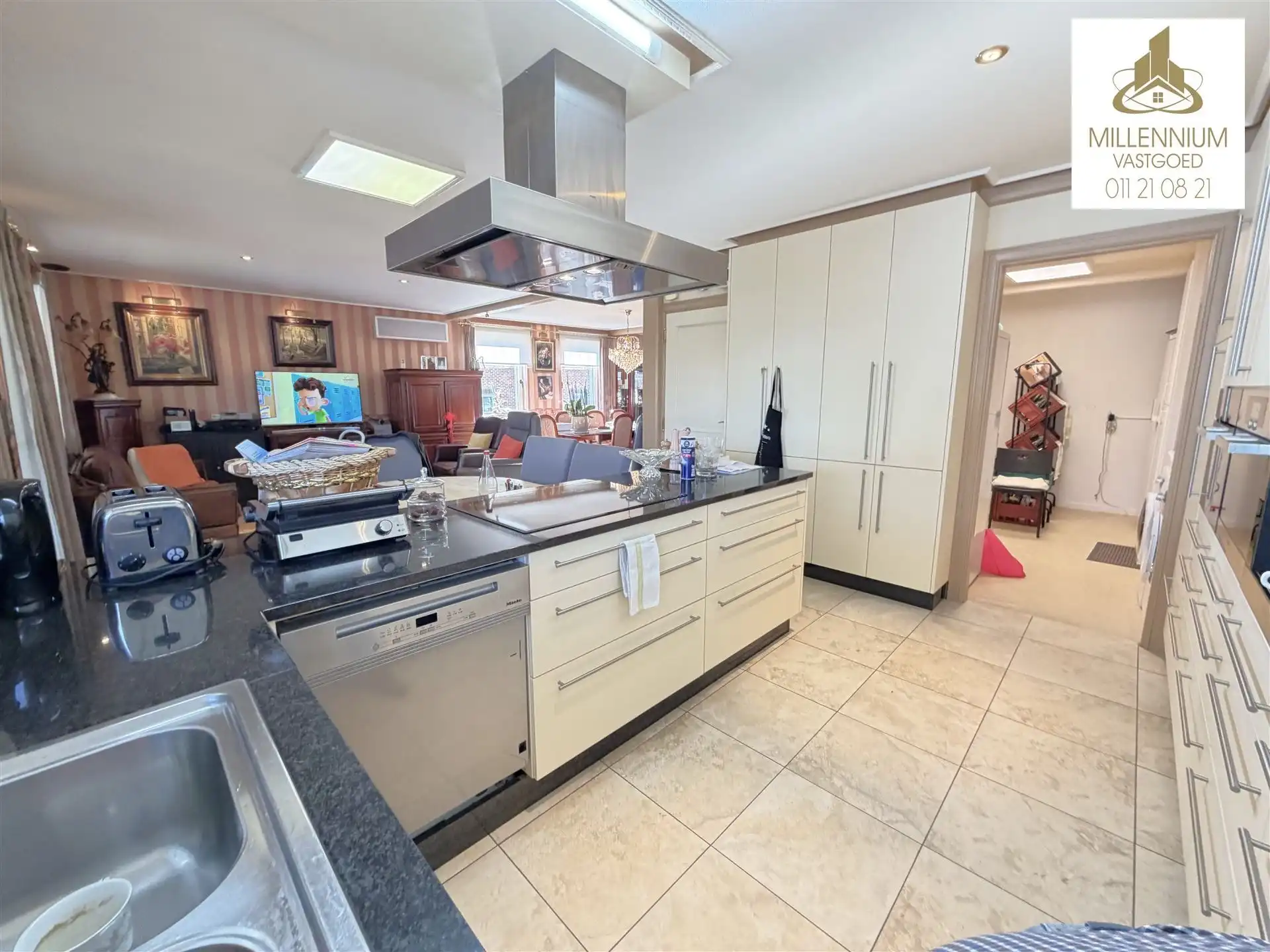 Commercieel gebouw foto 8