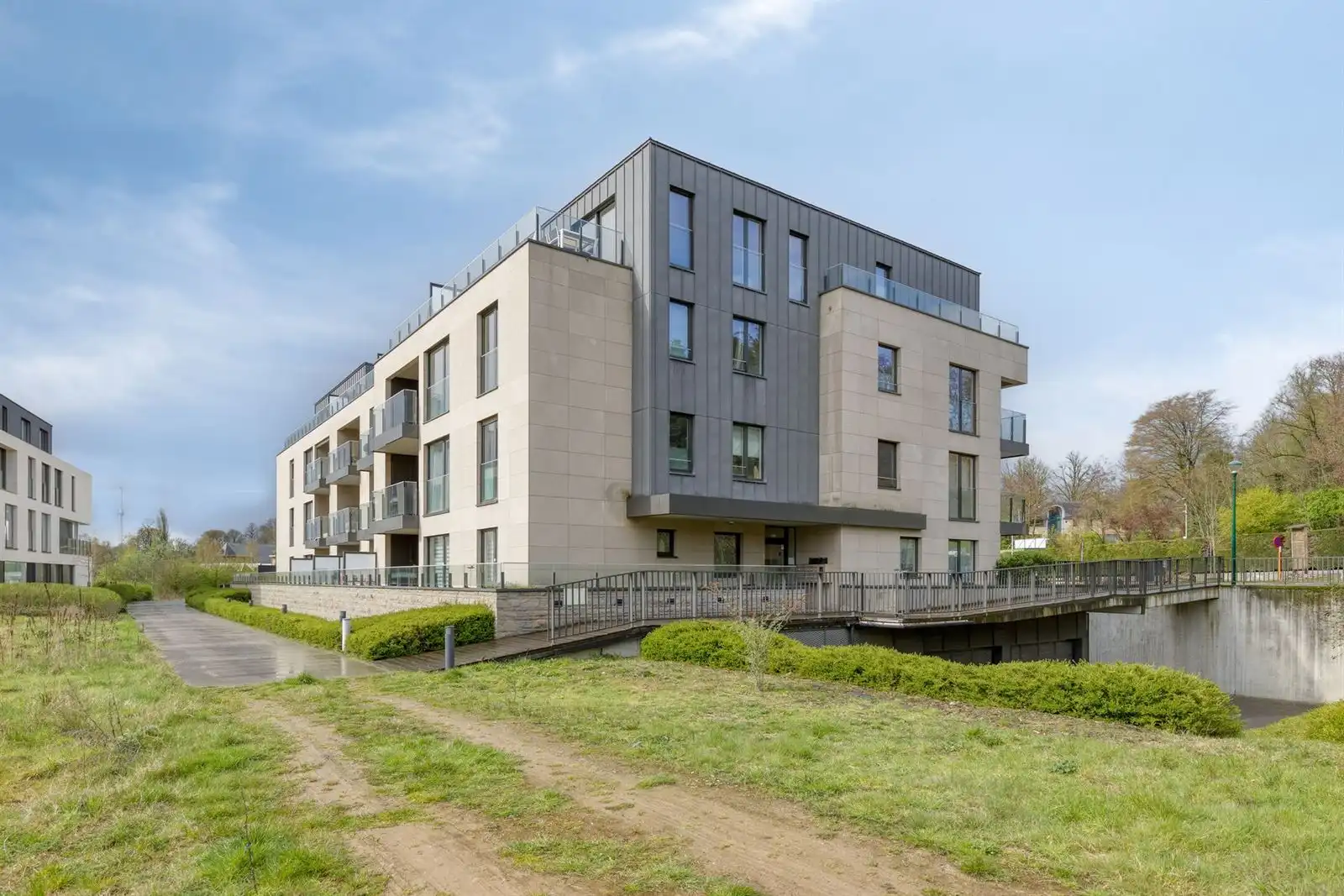 Prachtige penthouse met 3 slaapkamers en dubbel terras foto 21
