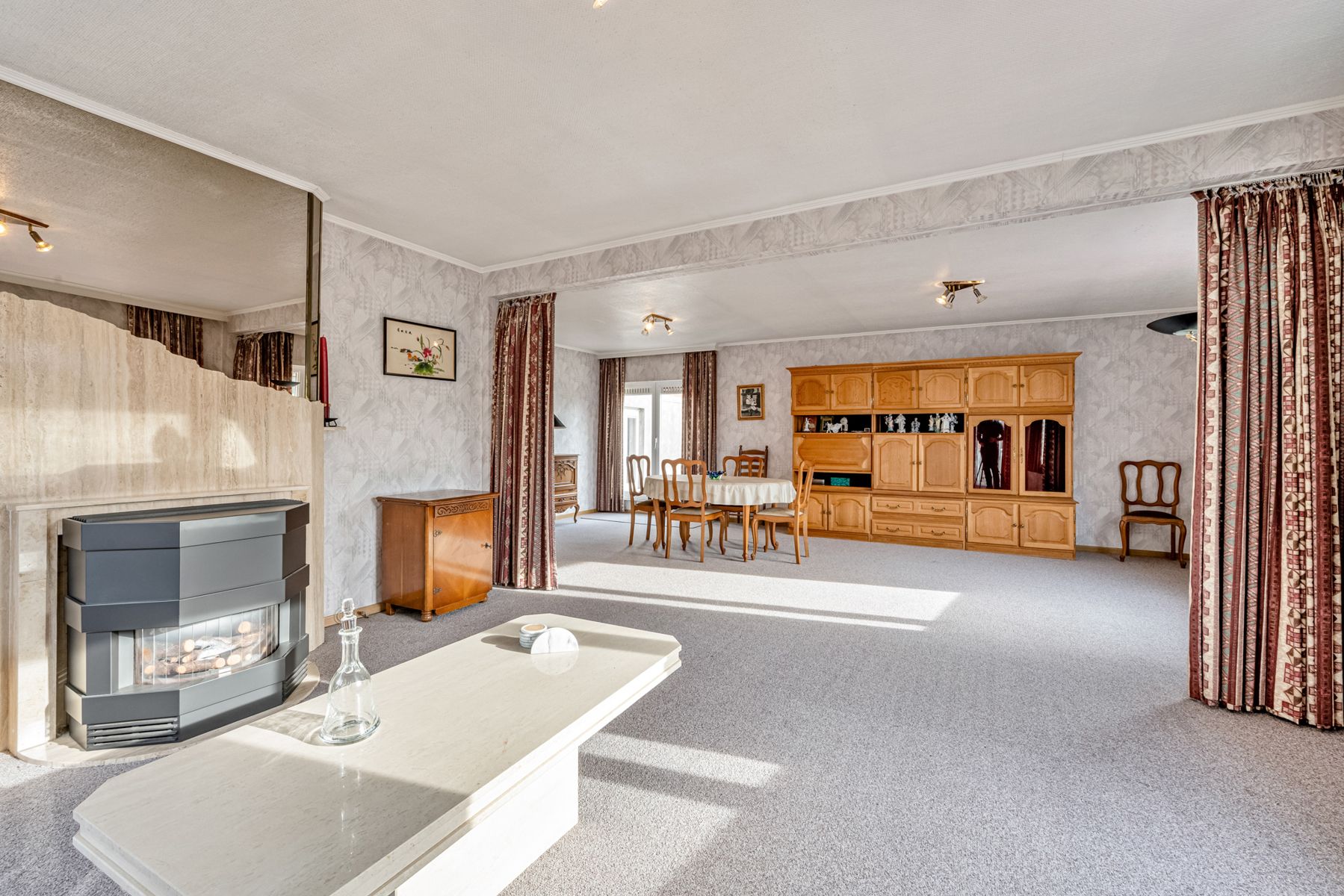 Merelbeke centrum: handelspand met woonst, garage en terras  foto 9