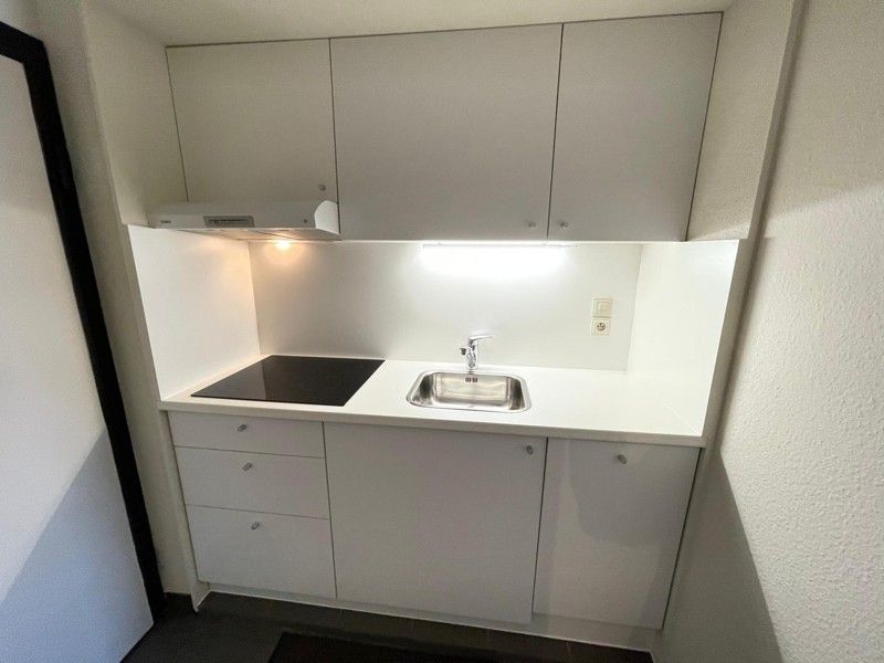 GEMEUBELDE STUDIO IN HET STADSCENTRUM foto 5