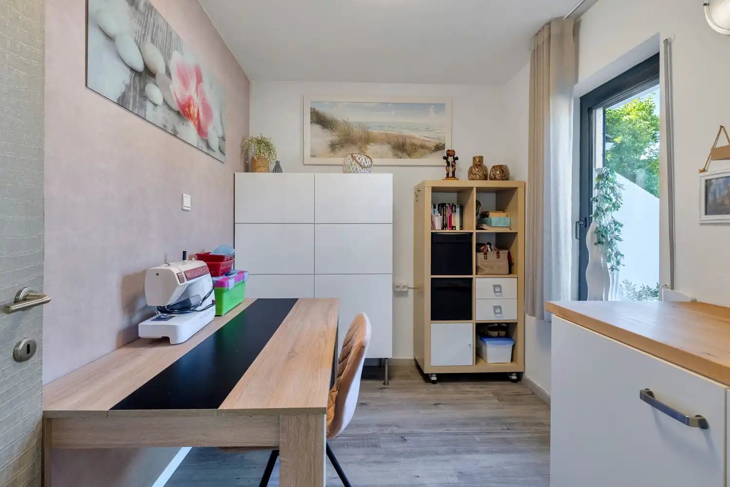 Uitzonderlijke, instapklare woning in Gellik waar stijlvol gelijkvloers wonen en hedendaags comfort samenkomen tot een uniek geheel! foto 12