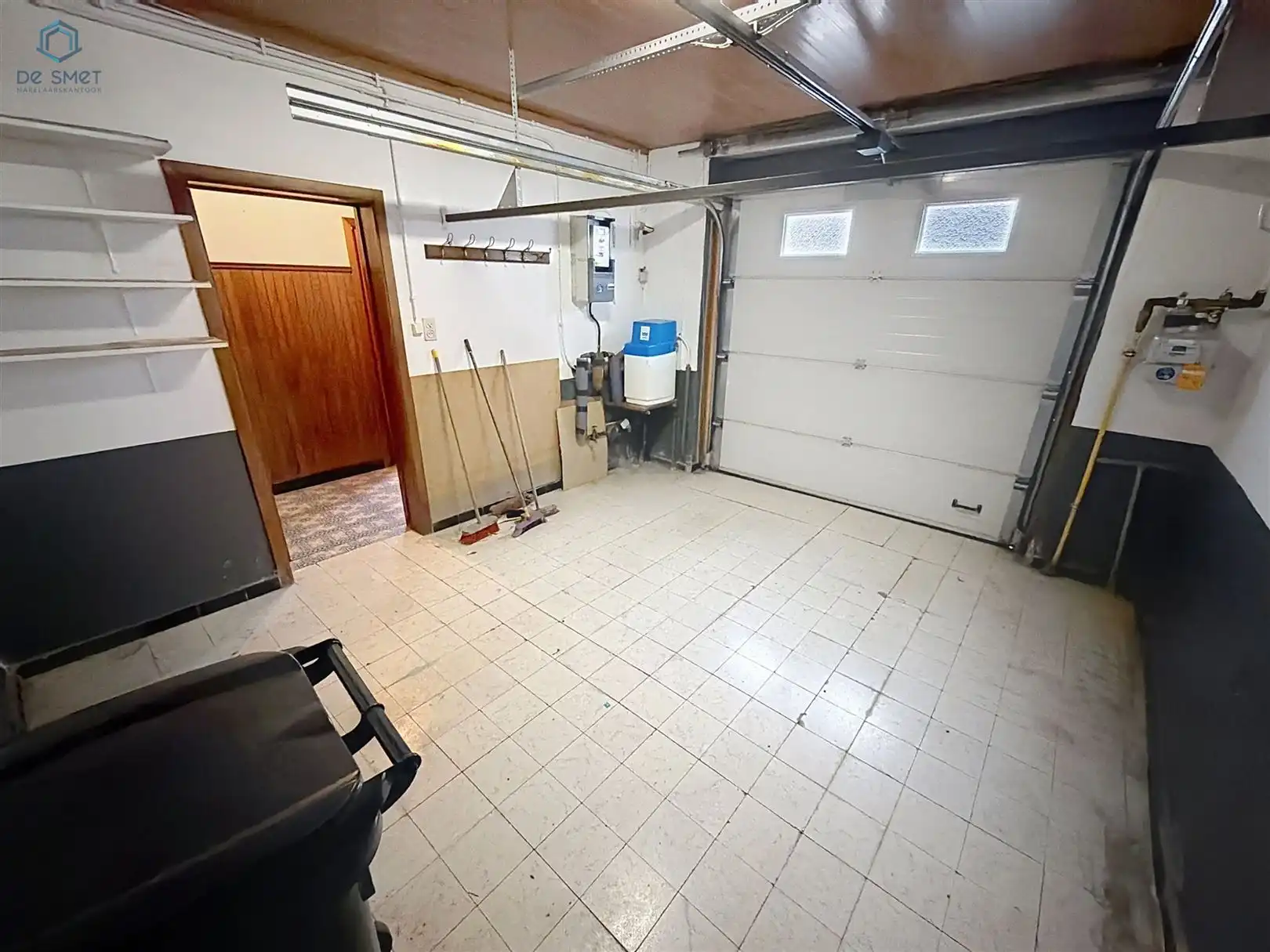 TE RENOVEREN WONING MET 3 SLAAPKAMERS, GARAGE EN TERRAS IN VIANE foto 3