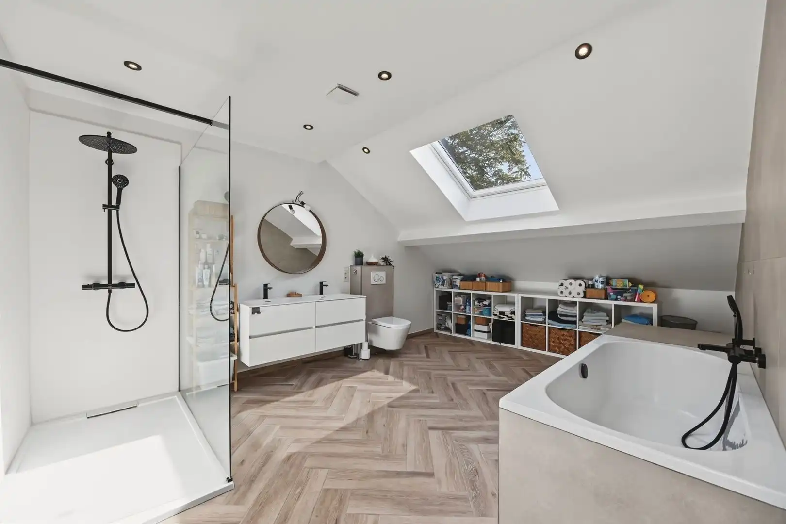 Een ruime, lichtrijke woning met uitbreidingsmogelijkheden in het hart van Zemst foto 11