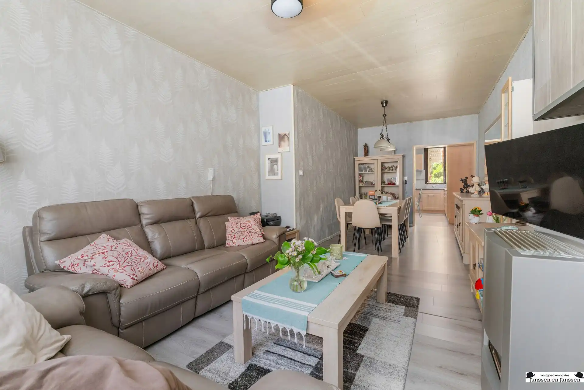 Charmante woning met 4 slaapkamers en zonnige tuin foto 6