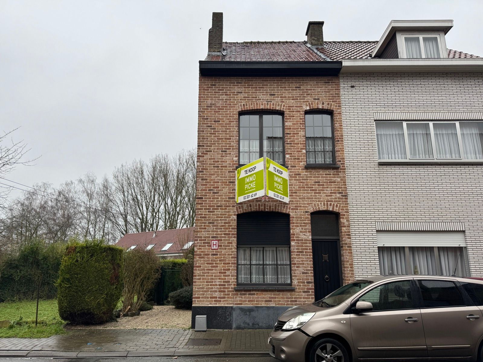 OPTIE Eengezinswoning met 2 slaapkamers, tuin en staanplaats foto {{pictureIndex}}