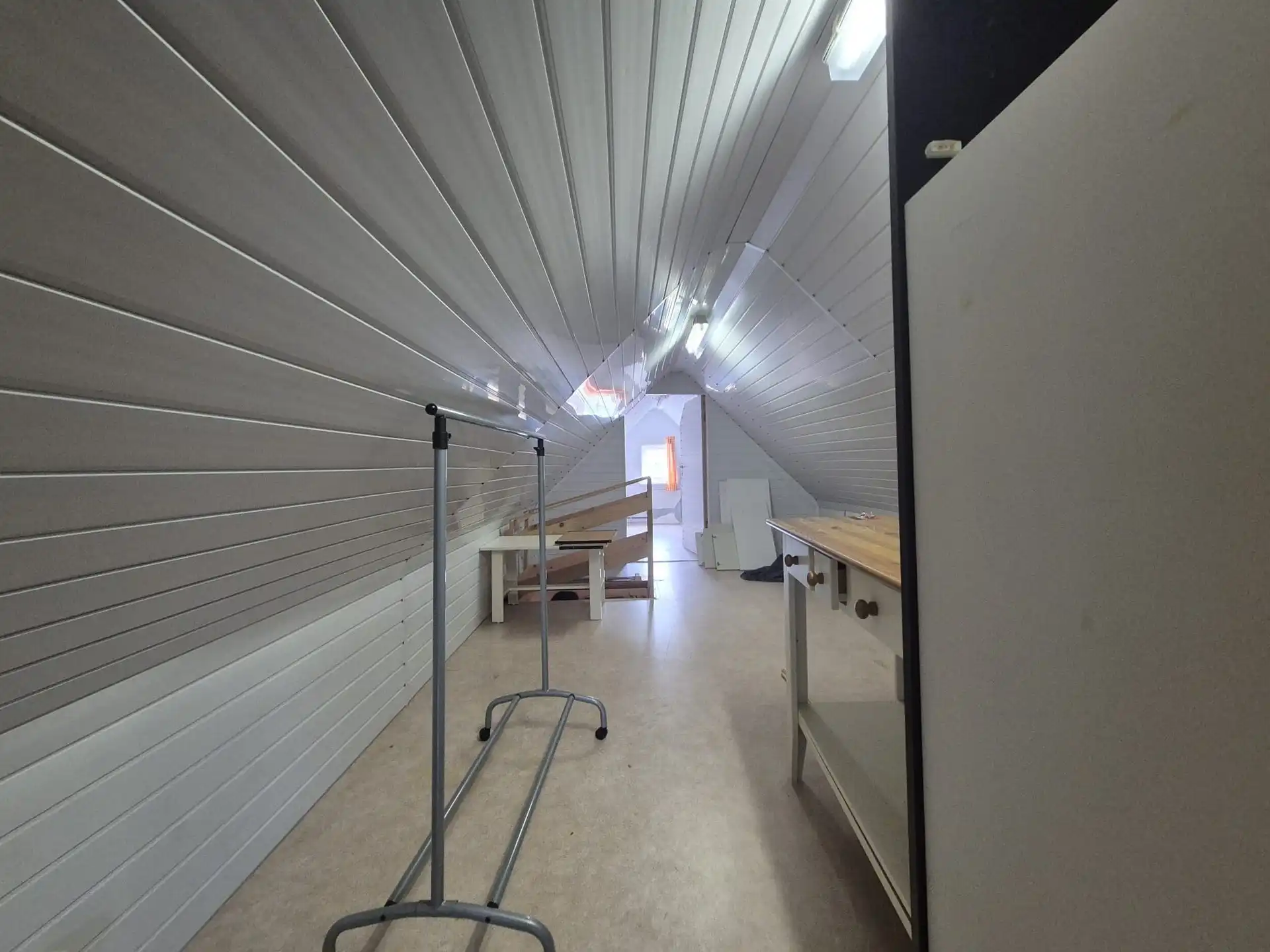 Karaktervolle open bebouwing met ruime tuin, op een vlot bereikbare locatie. foto 32