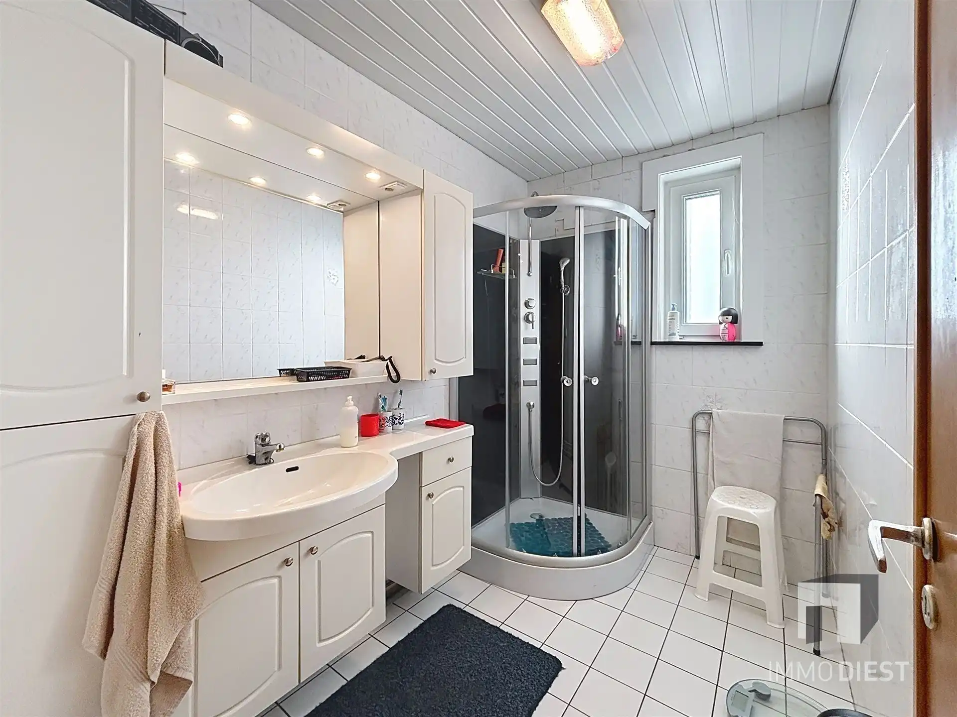 Gezinswoning op mooie locatie op 8,60are foto 23