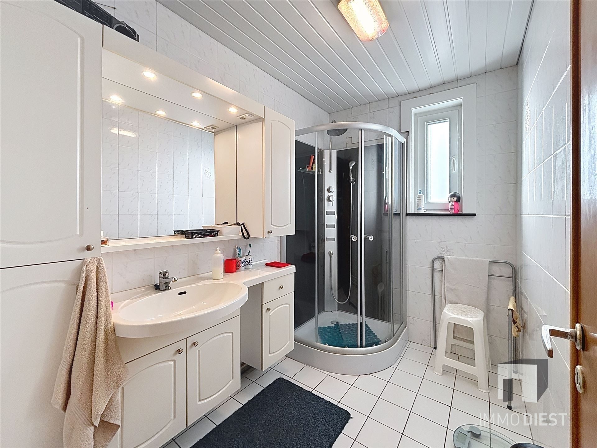 Gezinswoning op mooie locatie op 8,60are foto 23