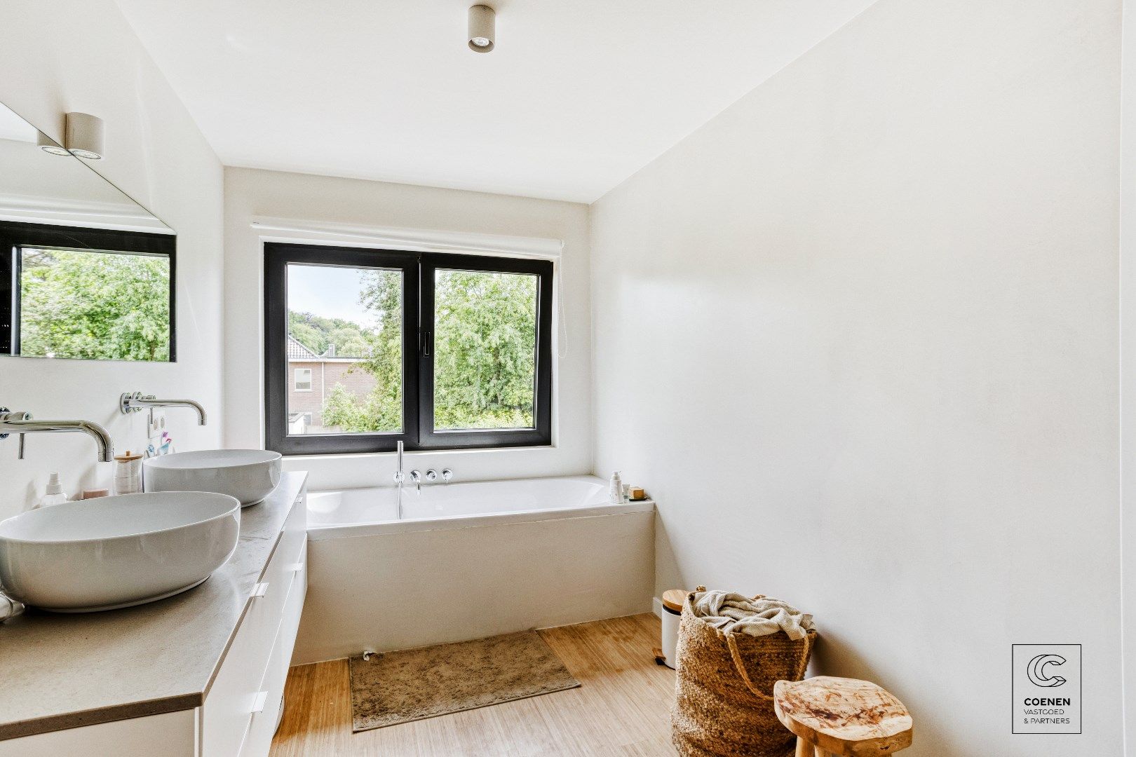 Prachtig volledig gerenoveerde woning met 3 slaapkamers op een TOPlocatie te Schilde! foto 15