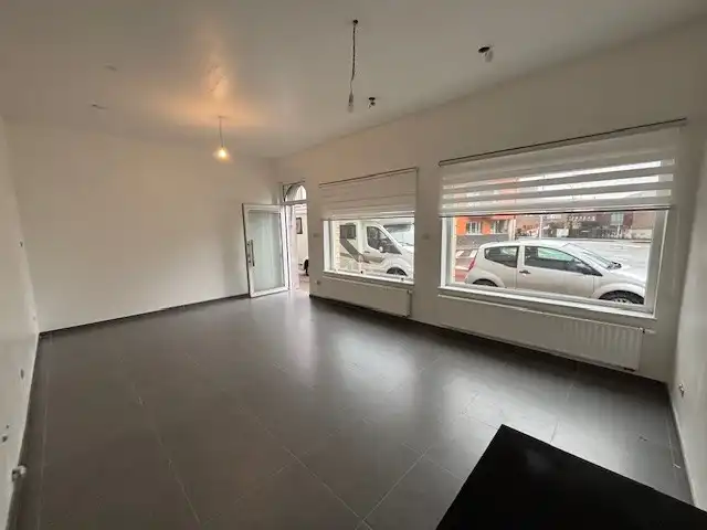 Uitstekende locatie foto {{pictureIndex}}