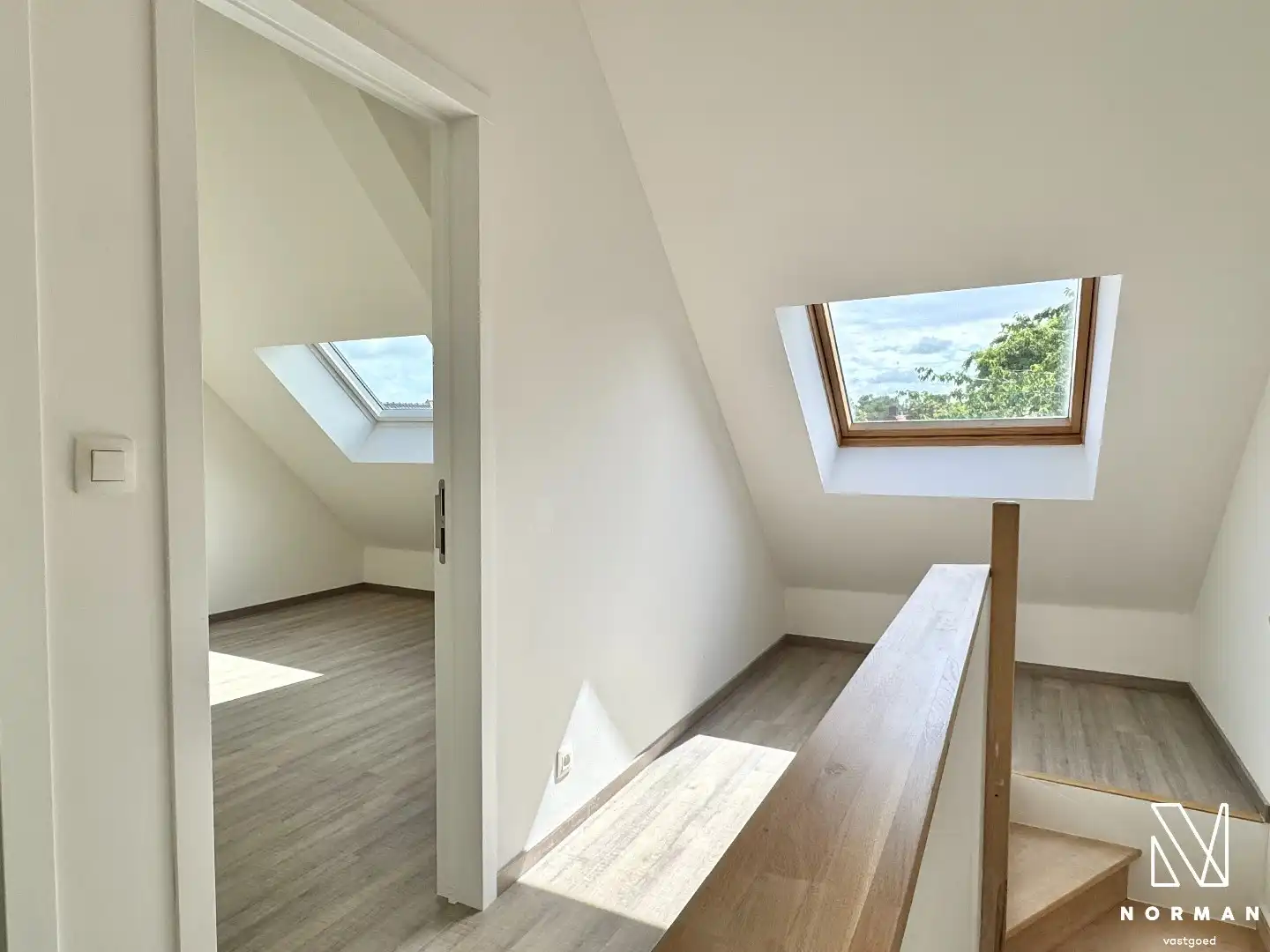 Grote woning met 4kamers, 2 badkamers,... foto 16