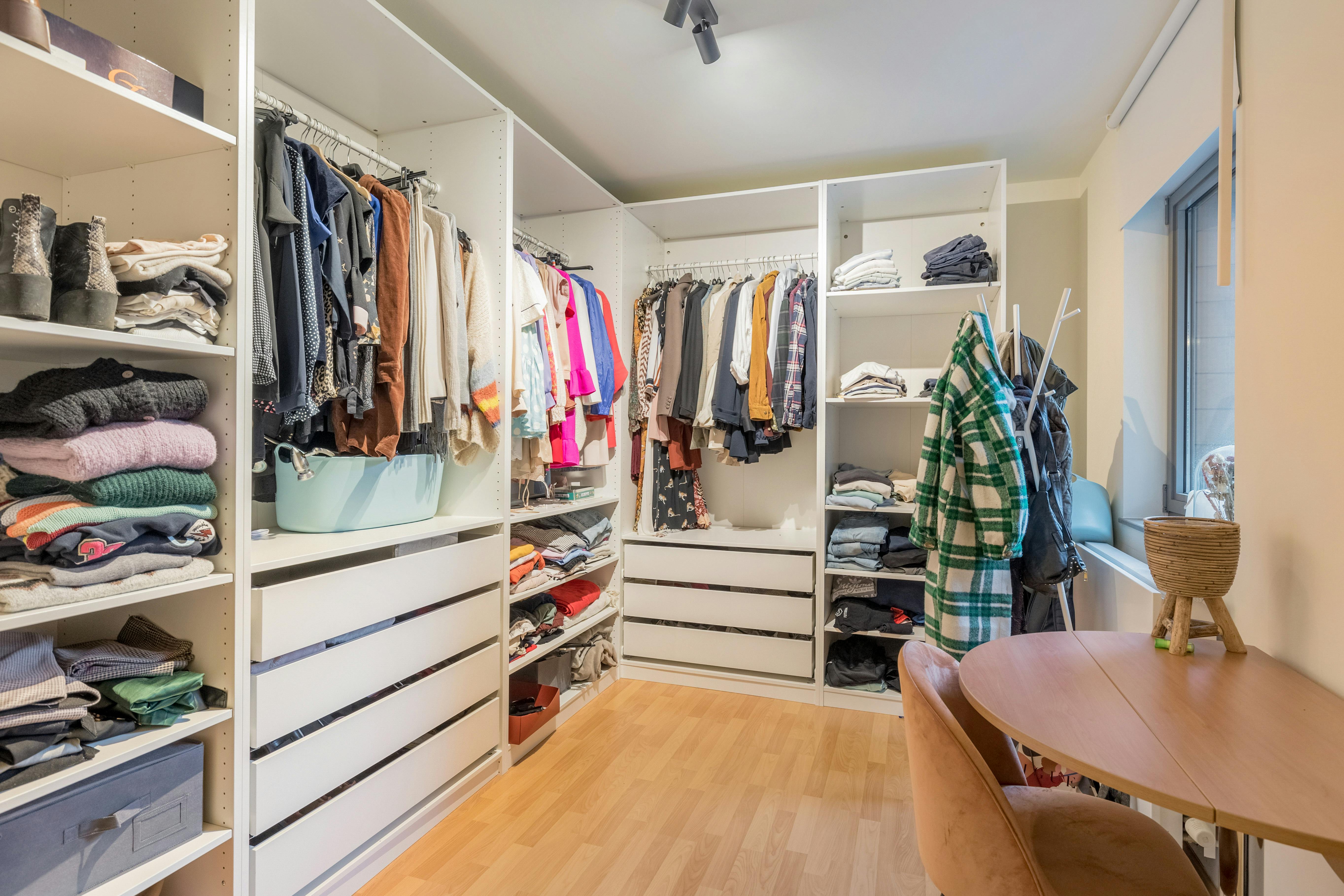 Ruim 2-slaapkamer appartement te huur in Hasselt centrum foto 11