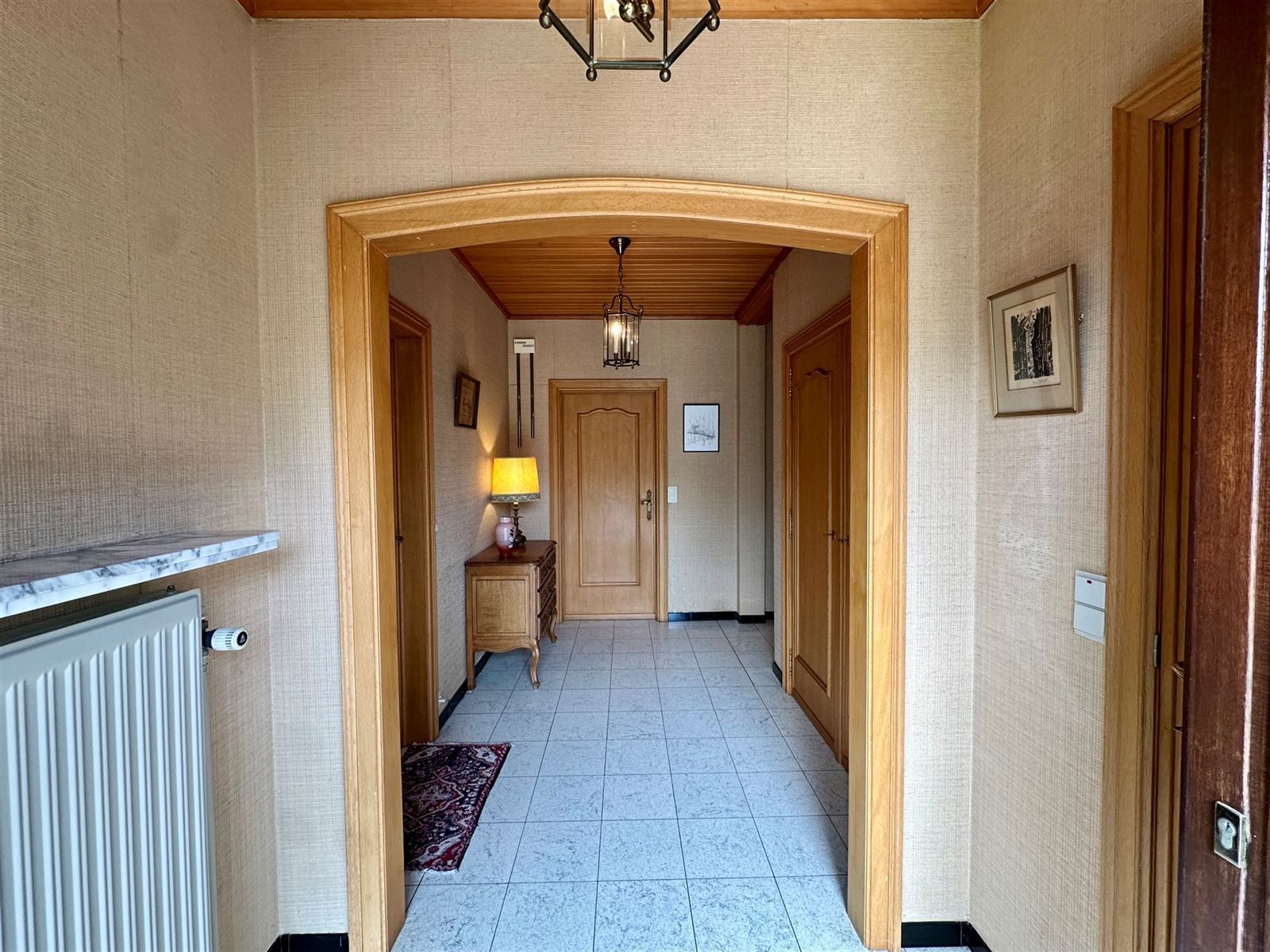 Solide woning in doodlopende straat nabij centrum Zottegem! foto 2