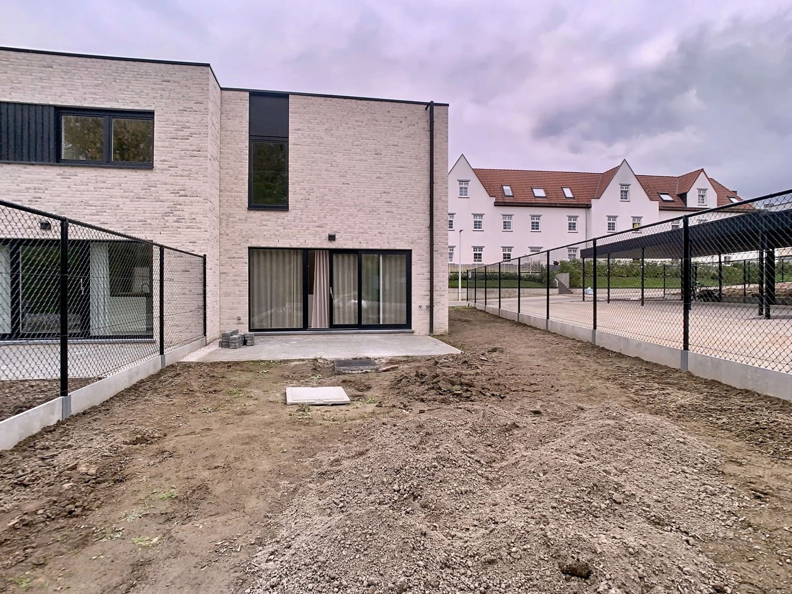  Moderne Nieuwbouwwoning (HOB) met 3 SLPK, Tuin én Carport! foto 17