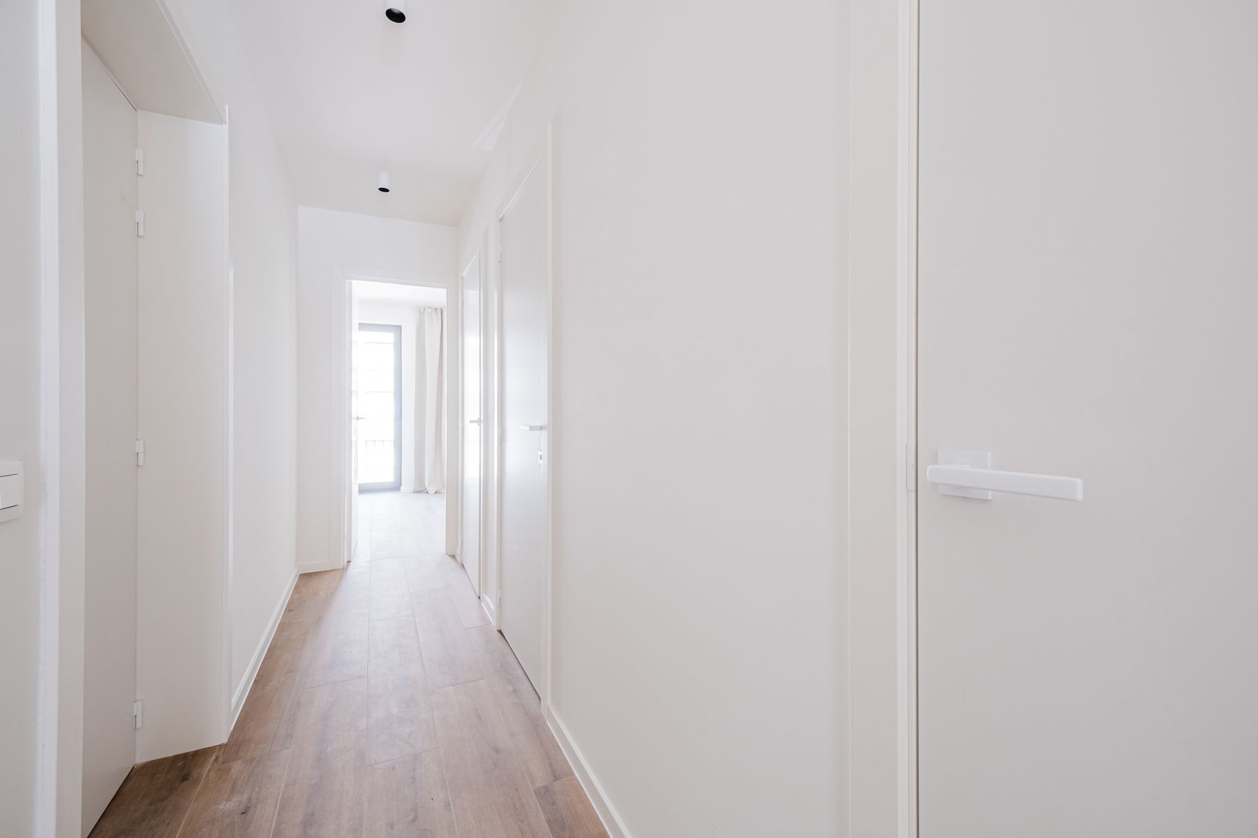 Gloednieuw 1 slaapkamer-appartement met terras op t' Zuid  foto 5
