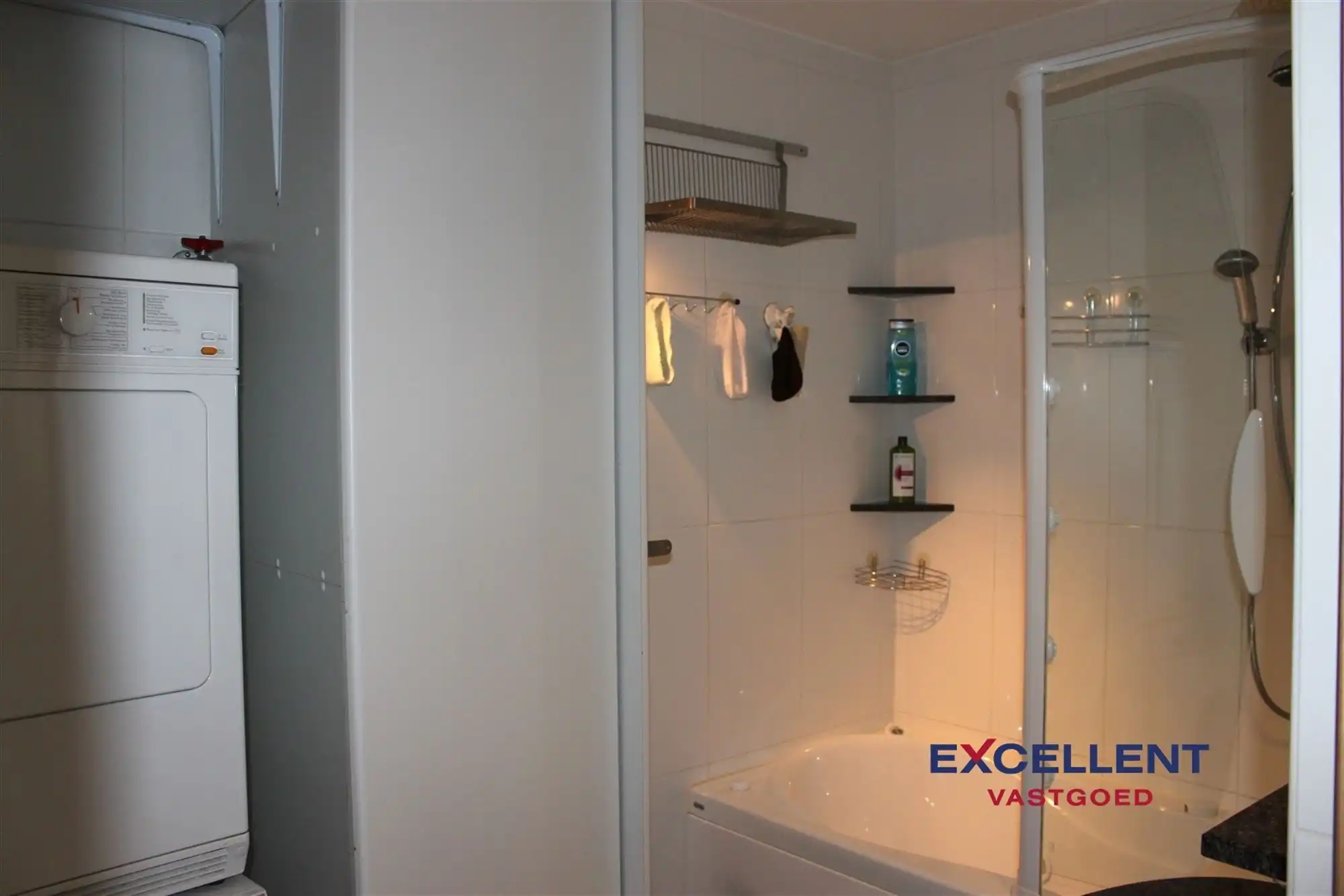 Centraal gelegen bemeubeld appartement te huur in Deinze foto 5