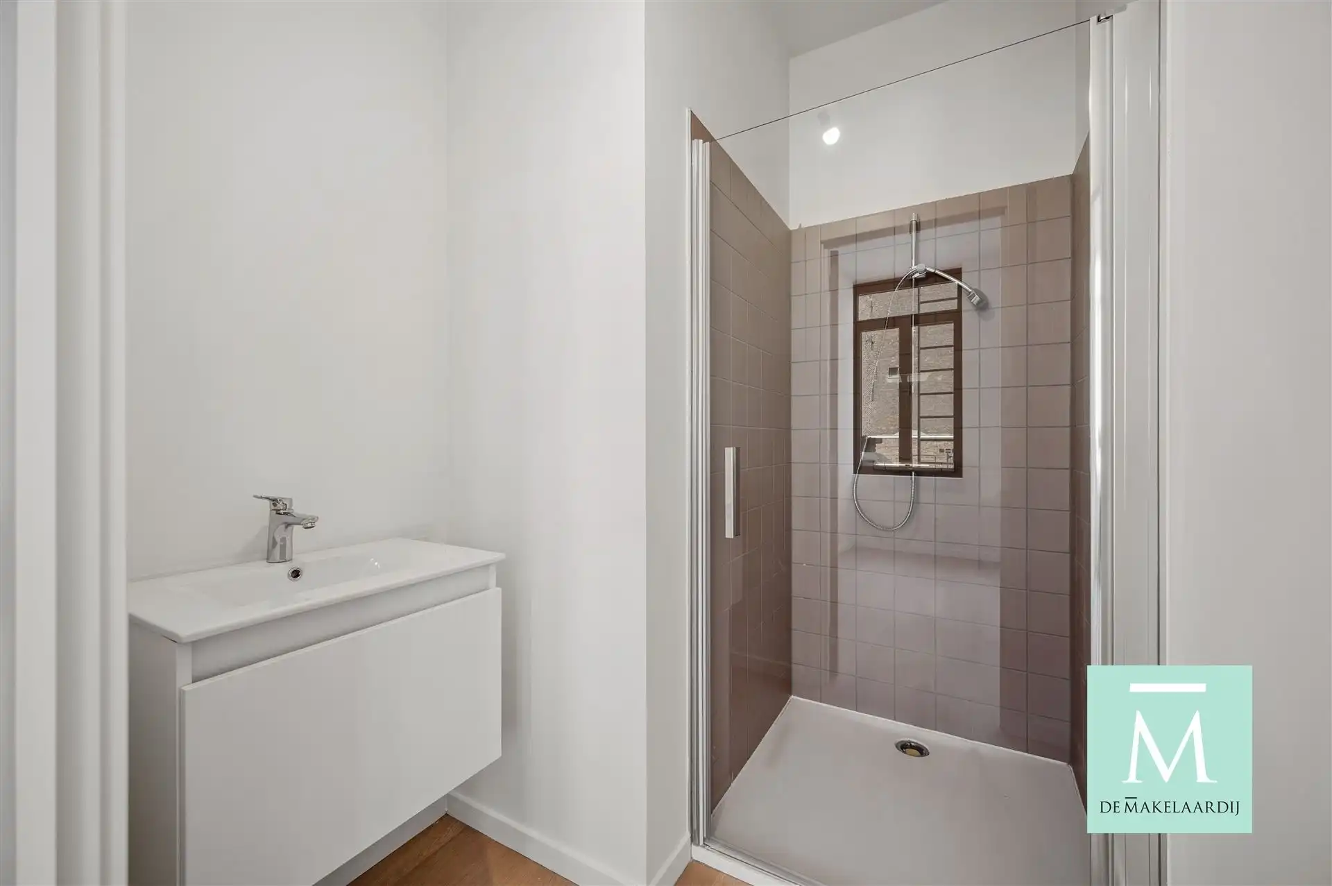 STUDENTS ONLY! Gemeubelde studio in hartje Mechelen - EERSTE BEWONING NA RENOVATIE  foto 5