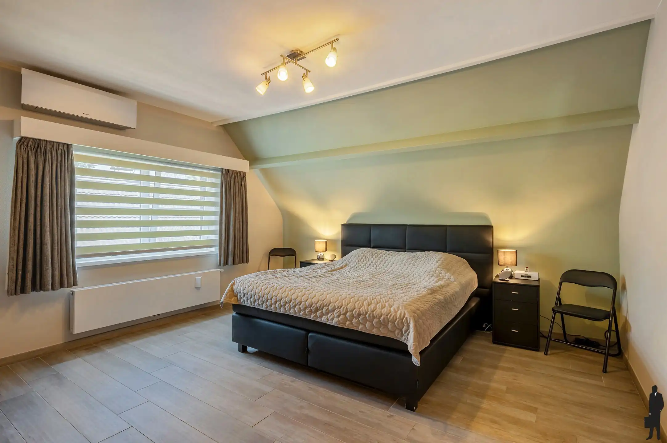 Instapklare tijdloze villa op rustige locatie te Schoten! foto 20