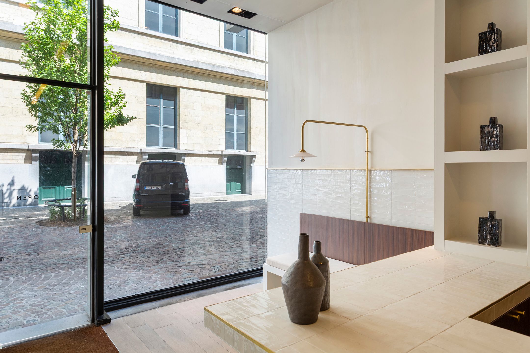 commerciële ruimte op absolute toplocatie aan Bourla foto 6