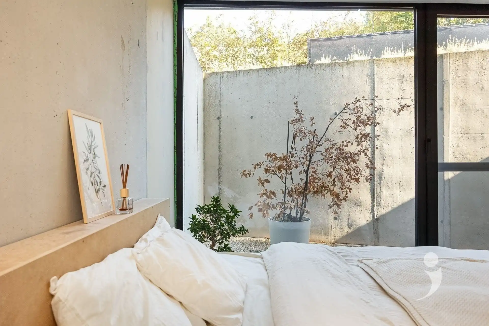 High-end architectenwoning met zwembad en prachtig zicht op de achterliggende weides foto 36