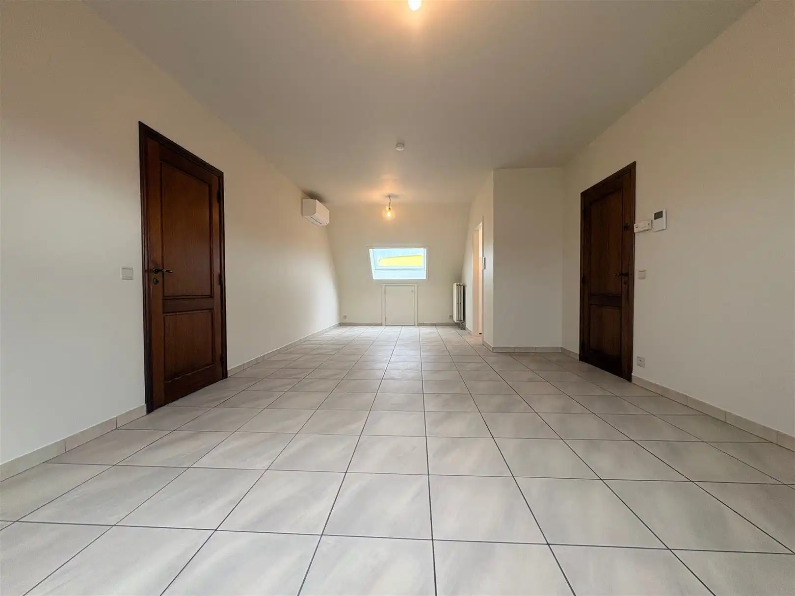 Instapklaar volledig gerenoveerd appartement met garage.  foto 8