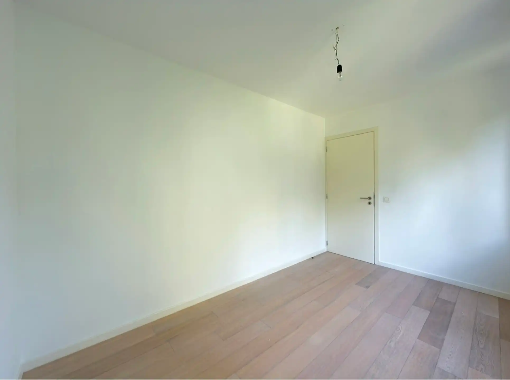 Mooi appartement met twee slk in een klein flatgebouw foto 9