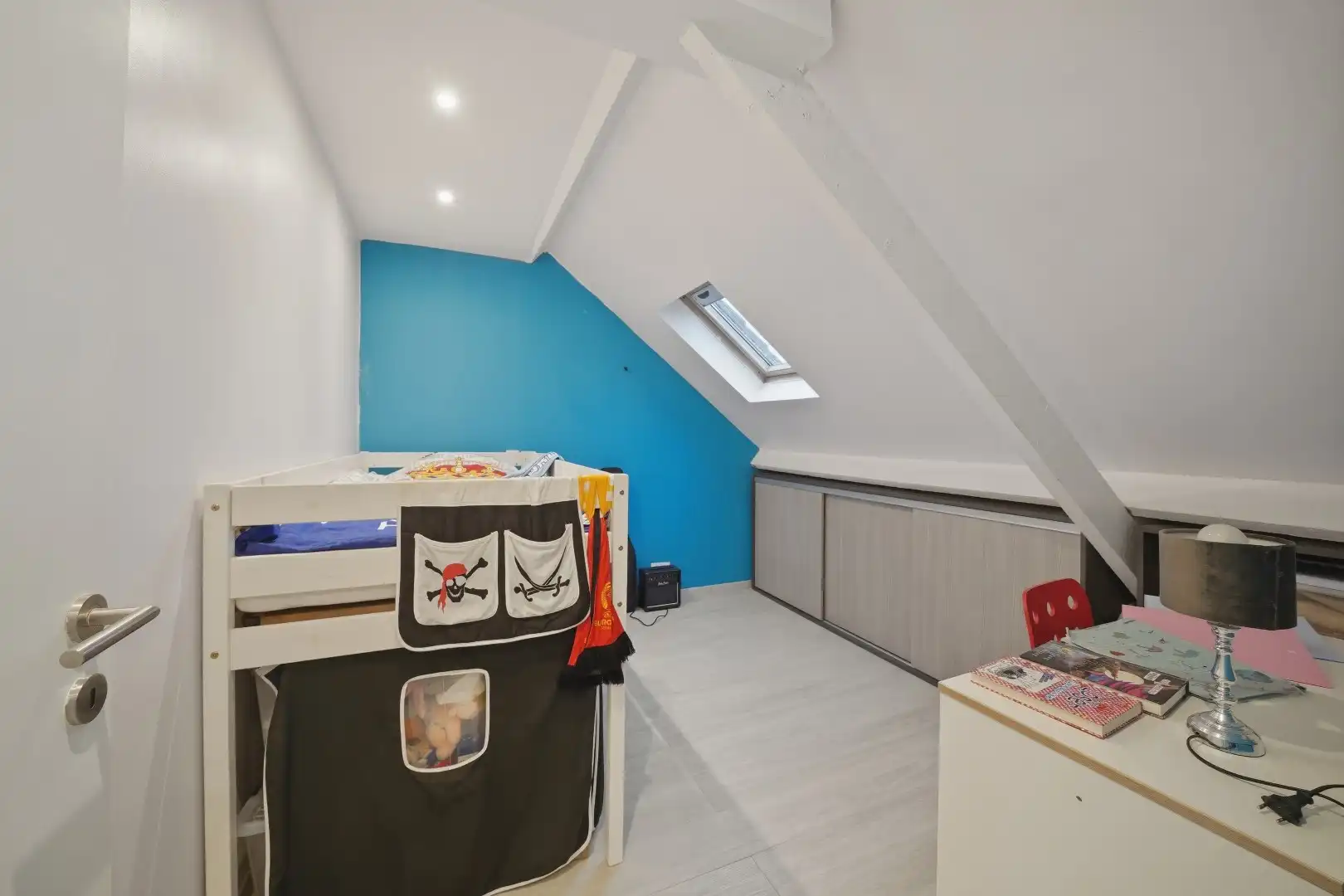 Instapklare woning met diepe tuin te Oostende foto 18