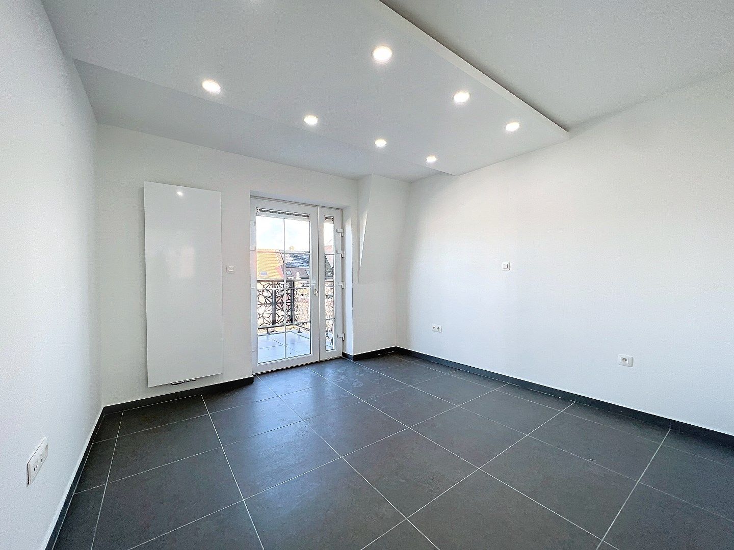 Gerenoveerde duplex appartement te Nieuwpoort stad! foto 5