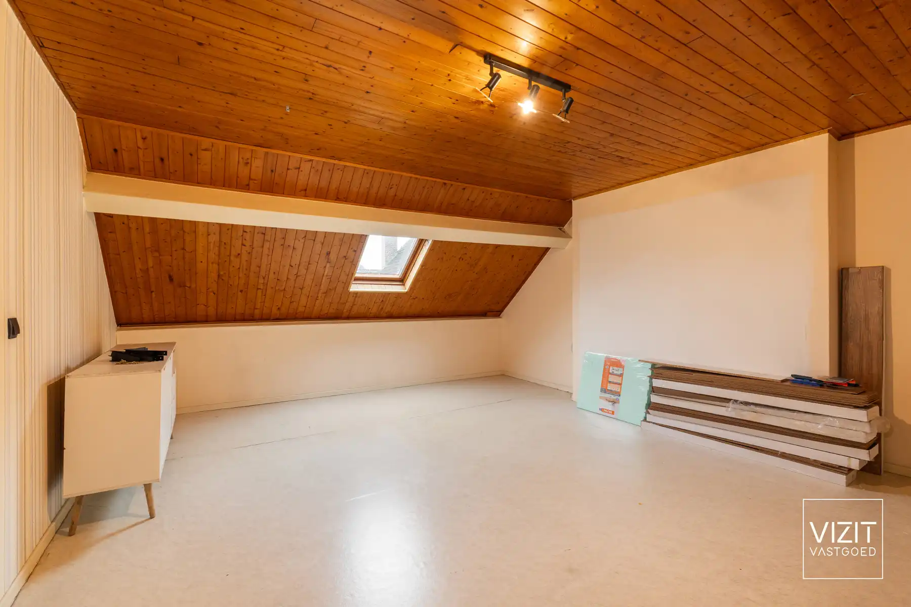 Rustig gelegen halfopen woning met tuin in Meerbeke foto 11