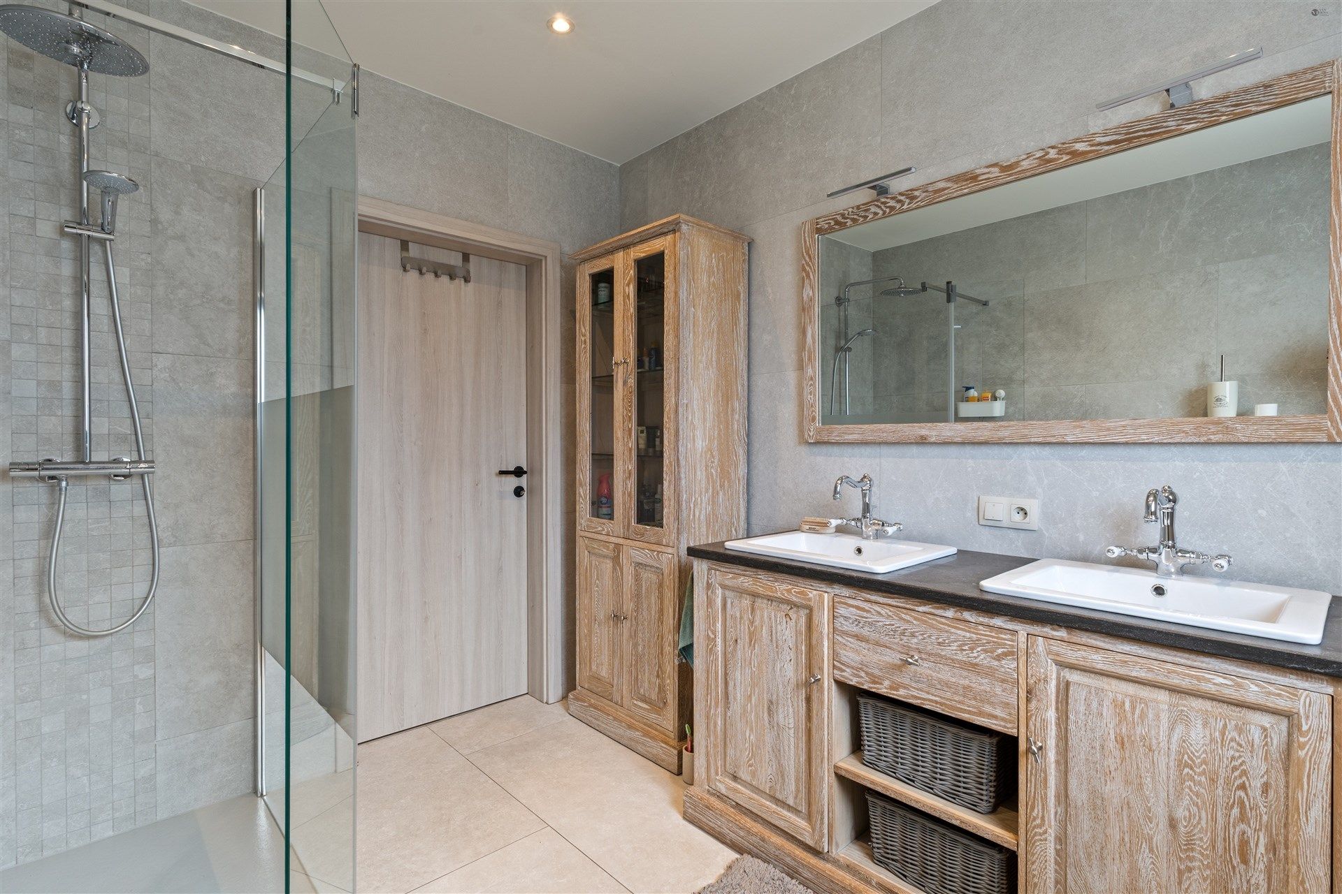 Open bebouwing -verder af te werken- op 3.237m² foto 14