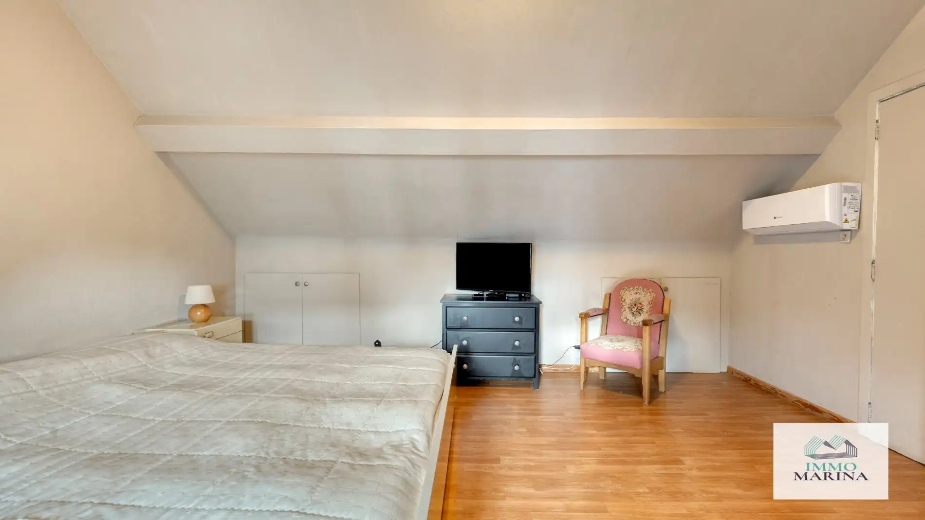 Ruim appartement met terras in centrum Bonheiden foto 13