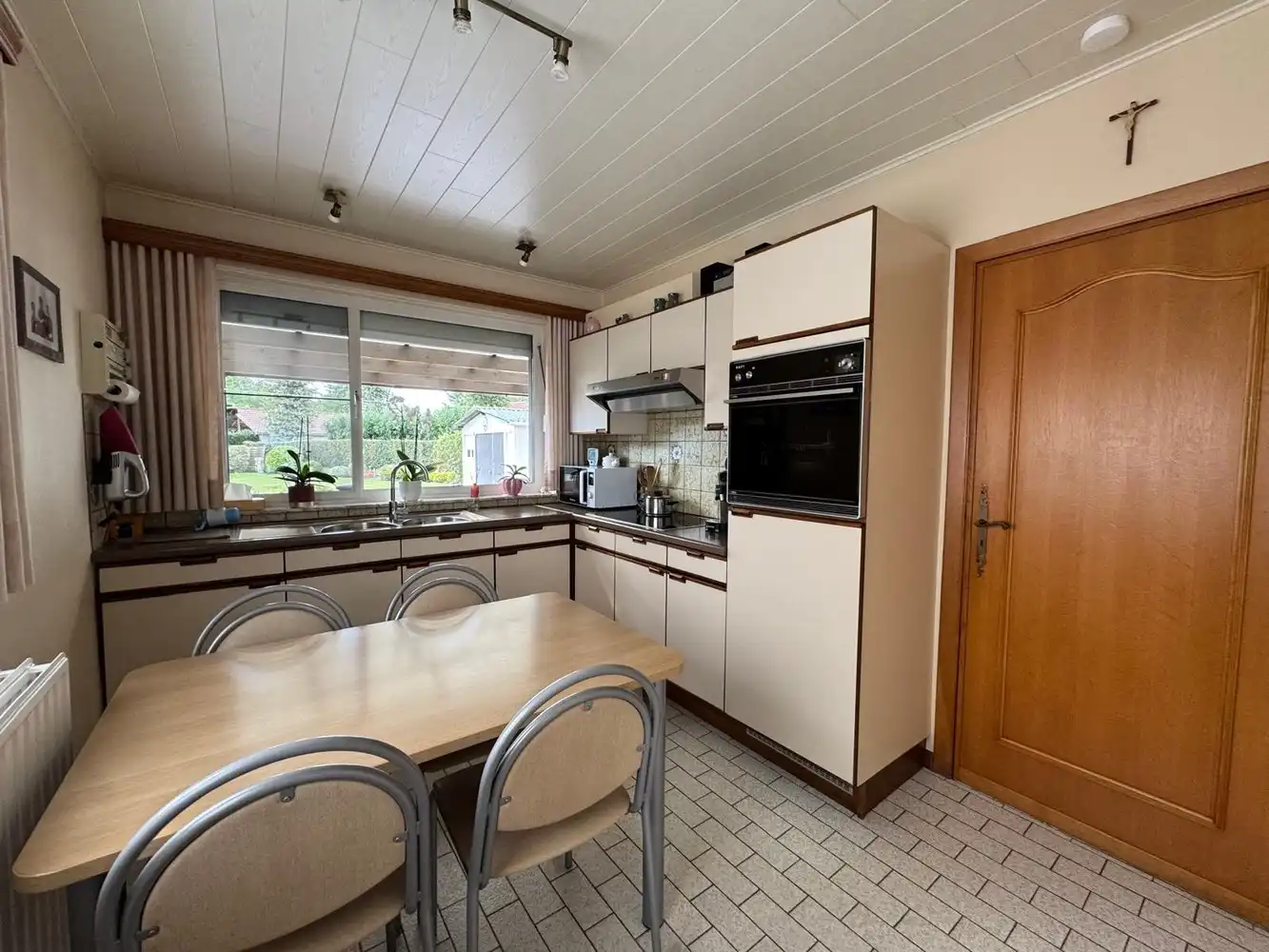 Vrijstaande gelijkvloerse woning foto 8