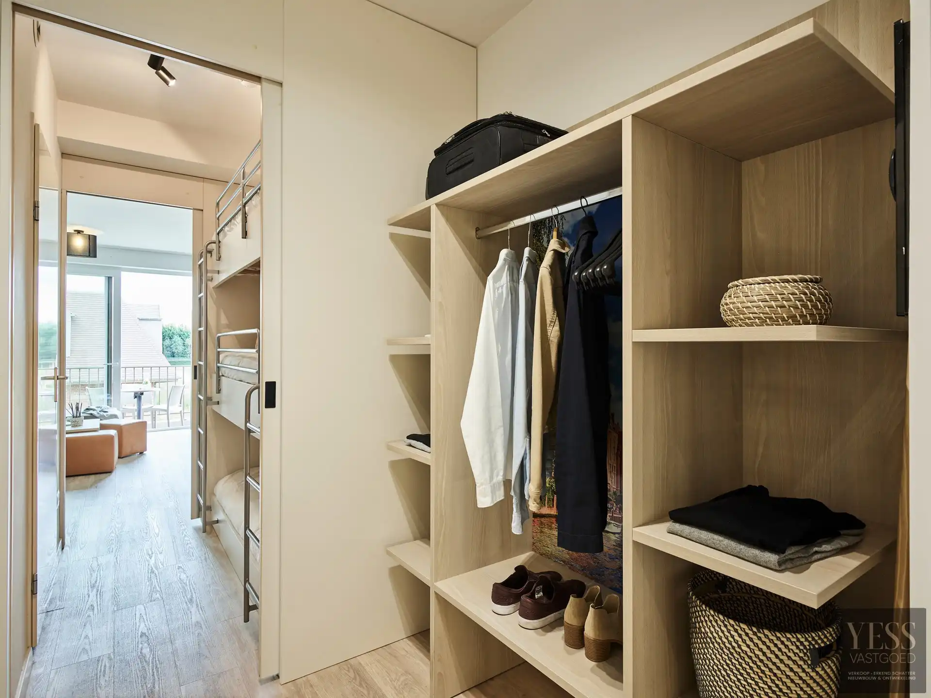 Investering: suite met balkon en mooi uitzicht te Jabbeke foto 13