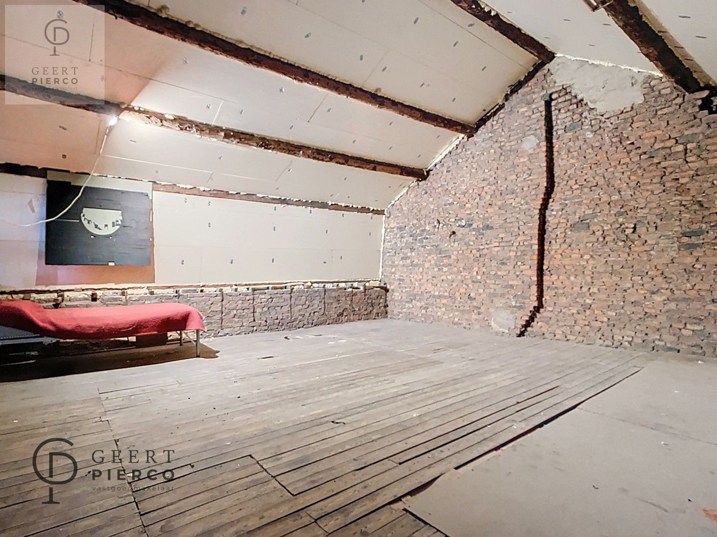 Karaktervolle woning te Koop foto 23