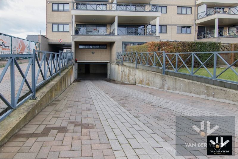 ZEER GOED ONDERHOUDEN 2-SLPKAPP OP CENTRALE LOCATIE foto 20