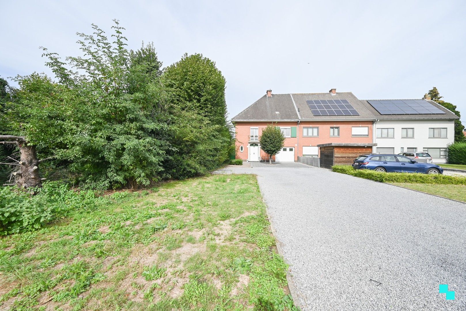 Hoofdfoto van de publicatie: Zeer ruime HOB met vier slaapkamers te Heule