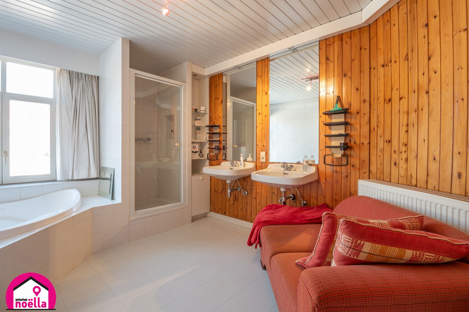 Te koop te Westende prachtige woning met handelsruimte ! foto 10