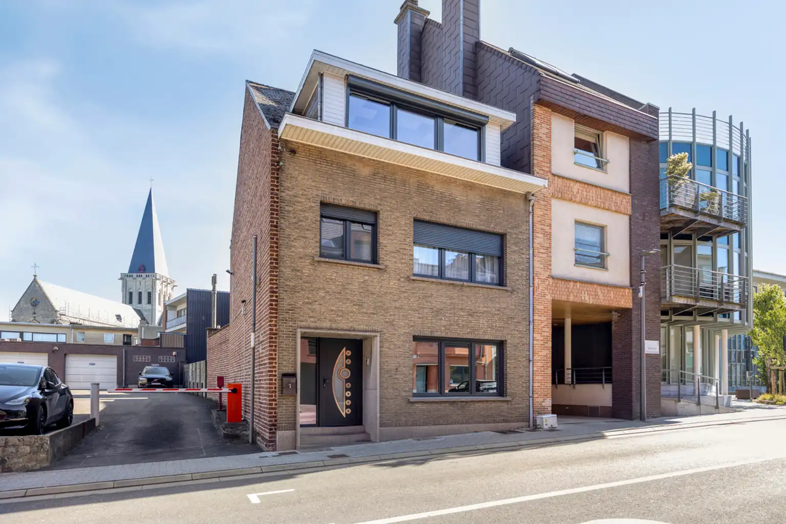 Hoofdfoto van de publicatie: Charmante 3-gevelwoning nabij het OLV-ziekenhuis in Asse