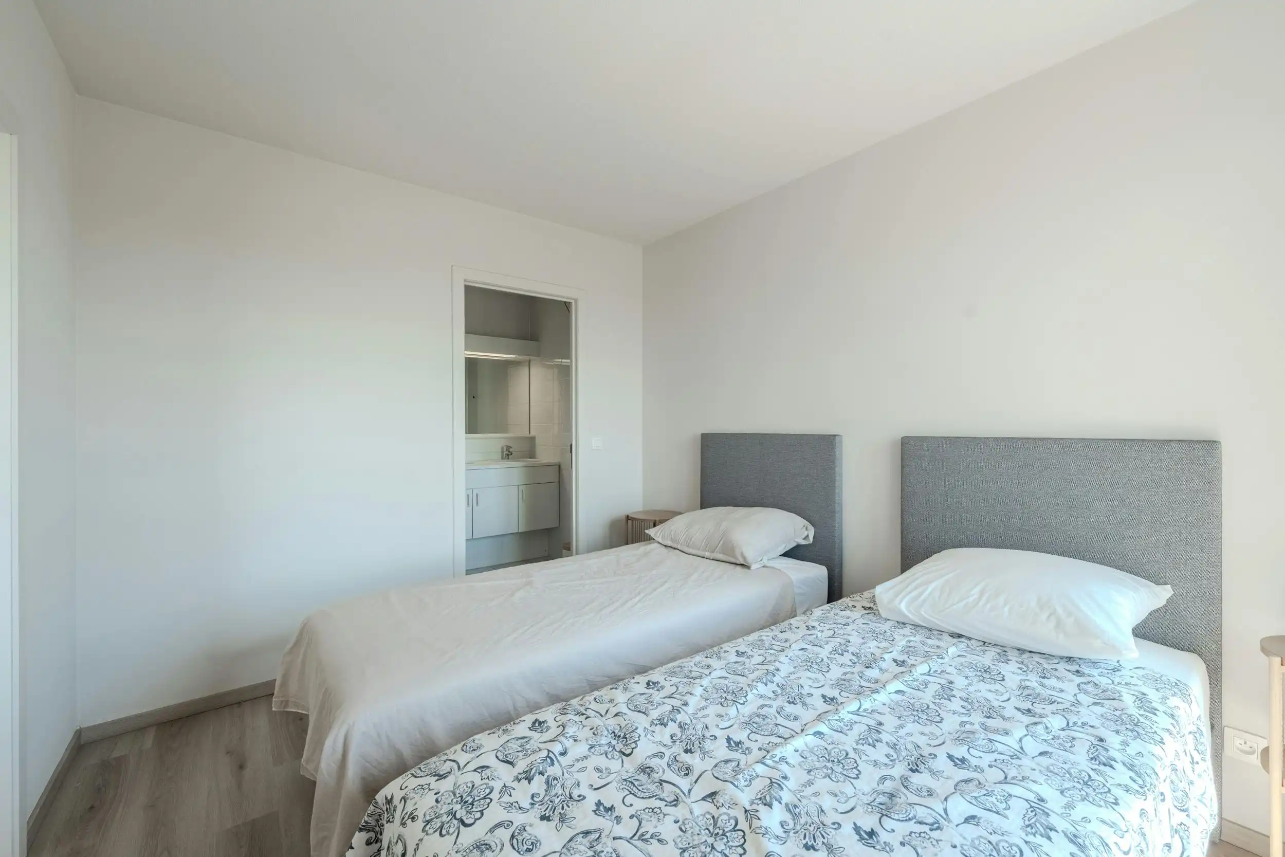 Prachtig appartement te koop met één slaapkamer en slaaphoek foto 6