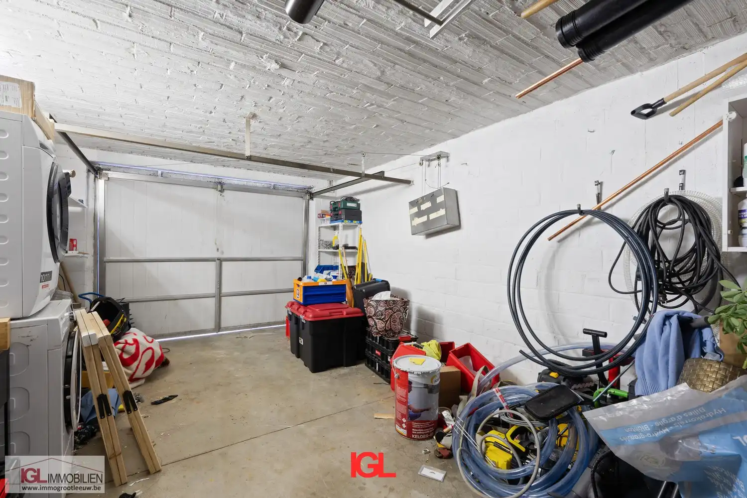 Ruim en licht appartement met 3 slaapkamers, groot terras en garage nabij centrum Sint-Pieters-Leeuw foto 17