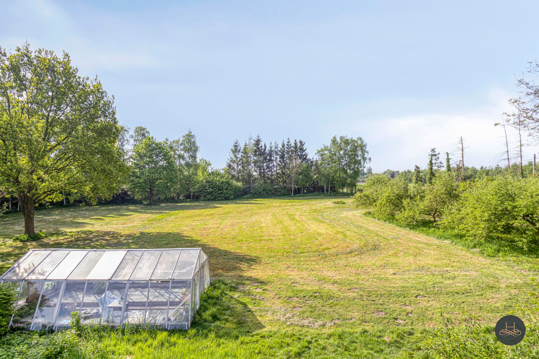 Alleenstaande woning in prachtige groene omgeving foto 25