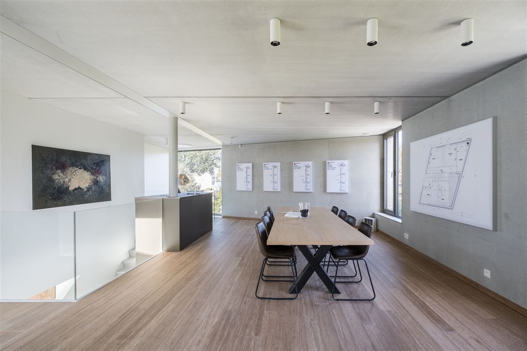 Strakke en moderne villa met high-end afwerking foto 19